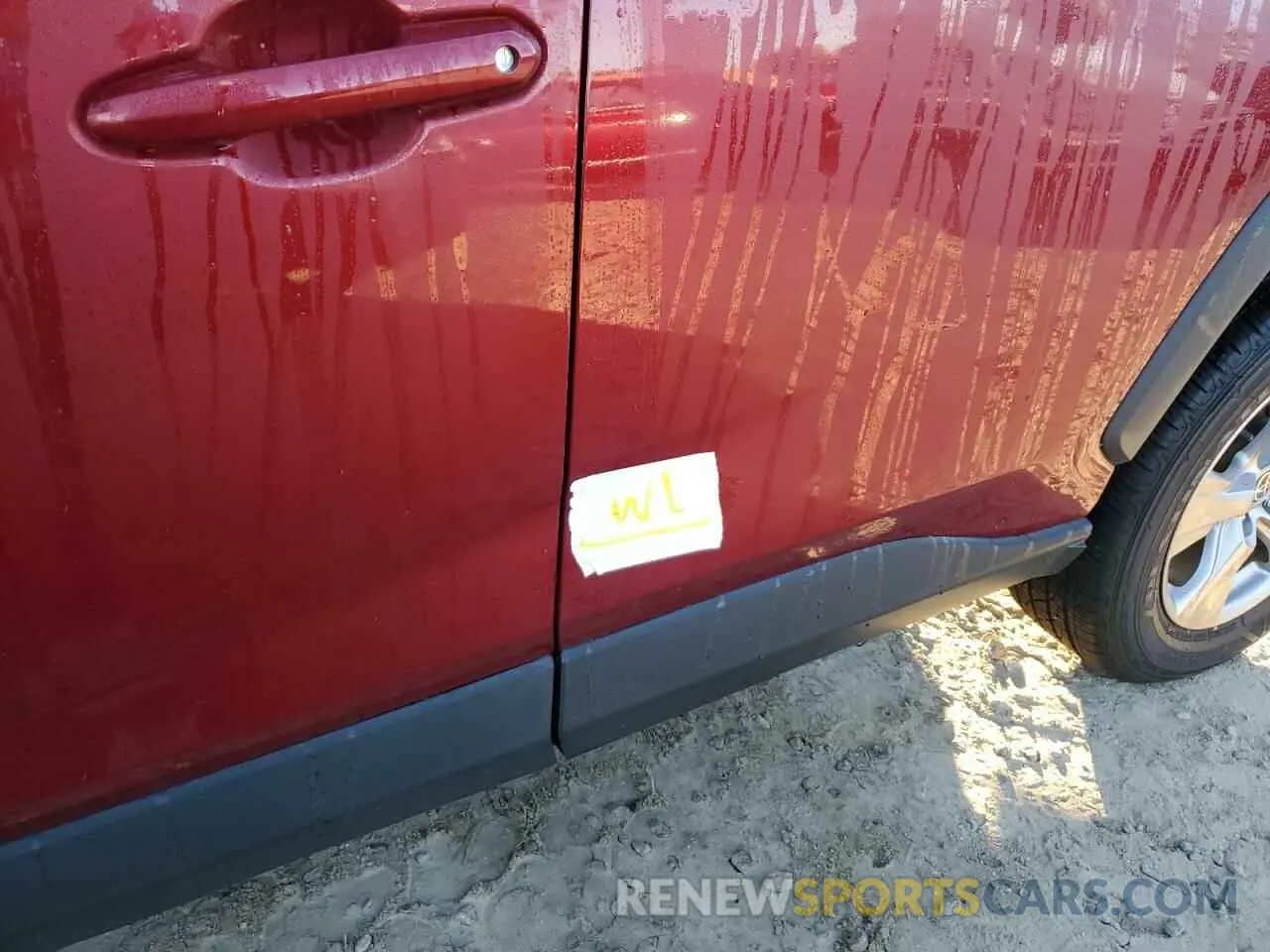 13 Photograph of a damaged car 2T3W1RFV9NW187482 TOYOTA RAV4 2022