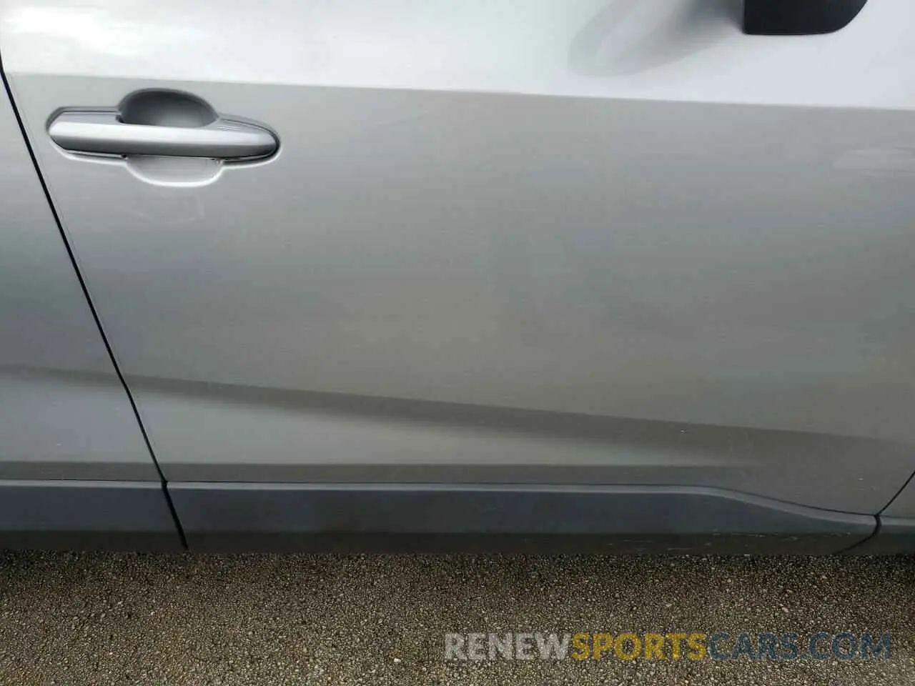 13 Photograph of a damaged car 2T3W1RFV9NW236843 TOYOTA RAV4 2022