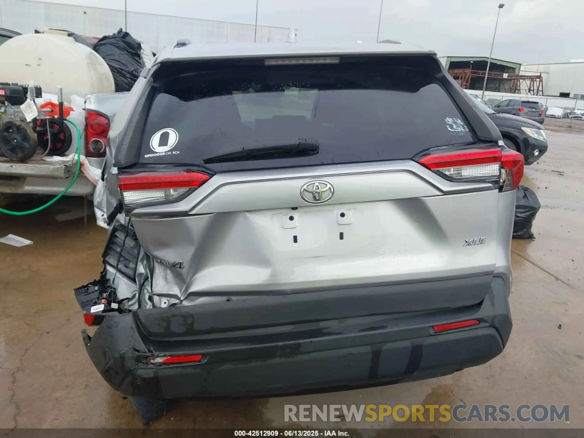 16 Photograph of a damaged car 2T3W1RFVINC173321 TOYOTA RAV4 2022