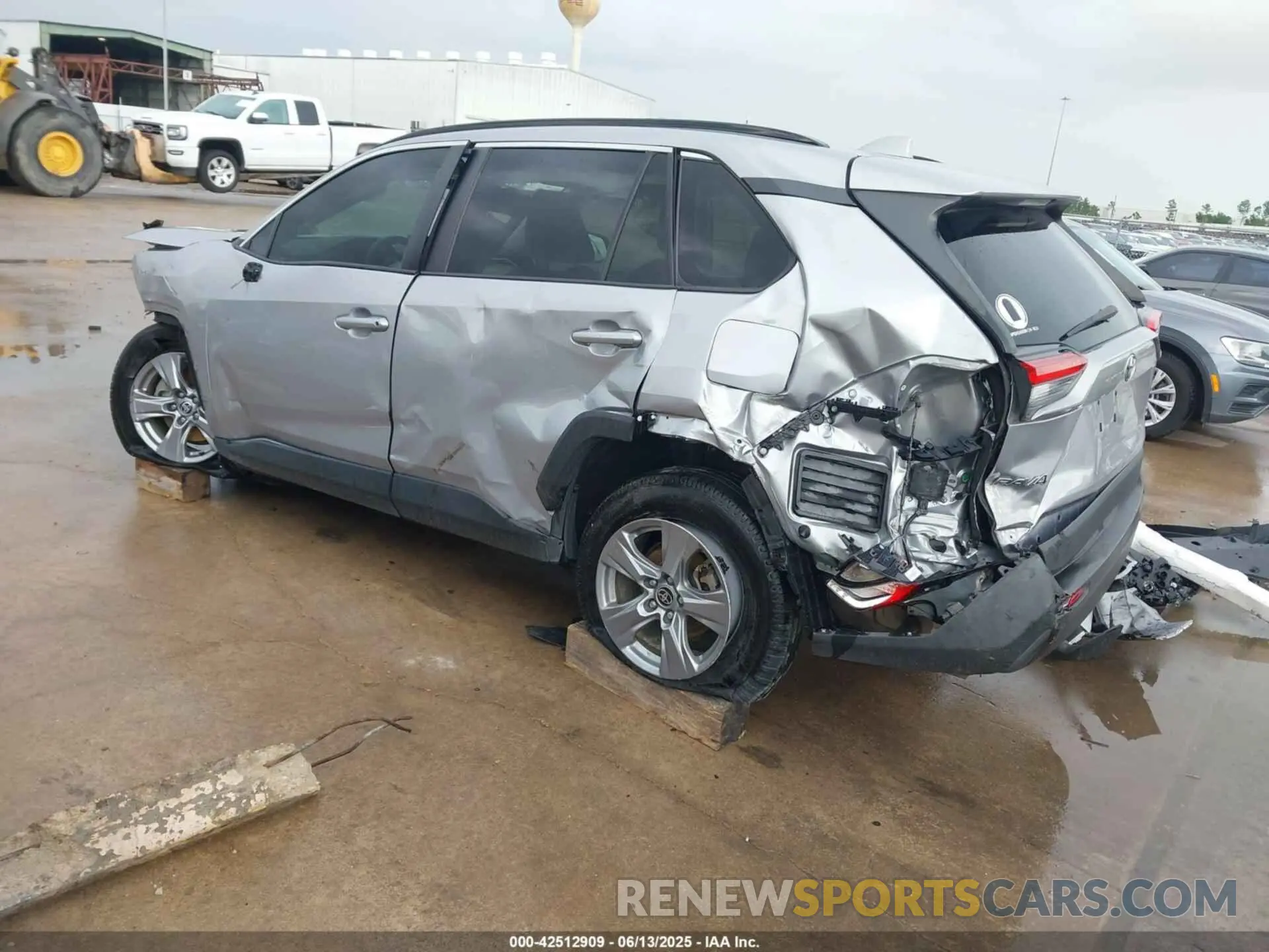 3 Photograph of a damaged car 2T3W1RFVINC173321 TOYOTA RAV4 2022