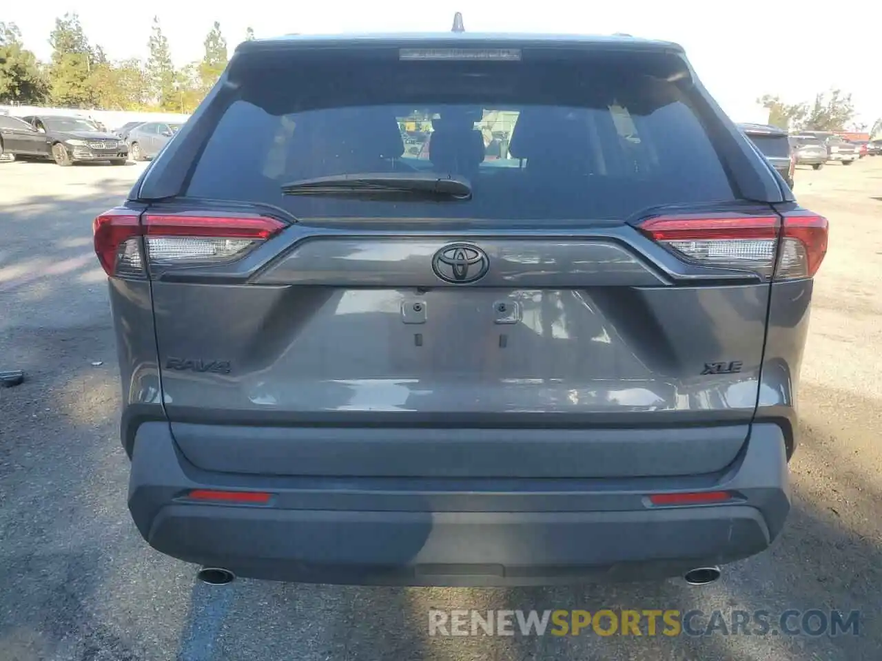 6 Photograph of a damaged car 2T3W1RFVXNC195964 TOYOTA RAV4 2022