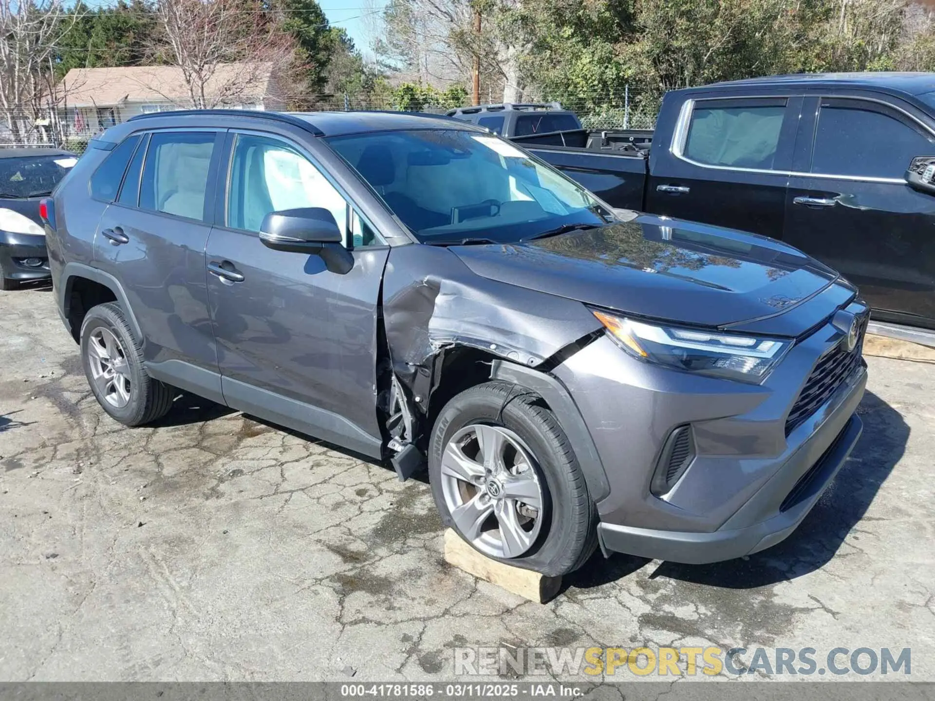 1 Photograph of a damaged car 2T3W1RFVXNW201664 TOYOTA RAV4 2022