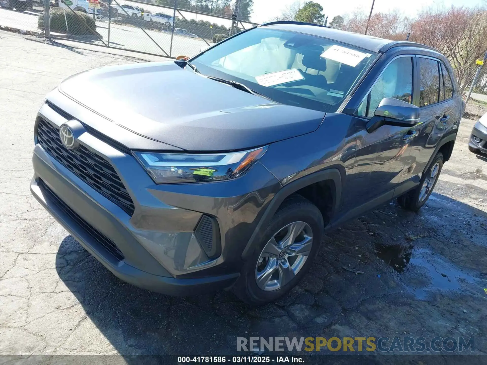 2 Photograph of a damaged car 2T3W1RFVXNW201664 TOYOTA RAV4 2022