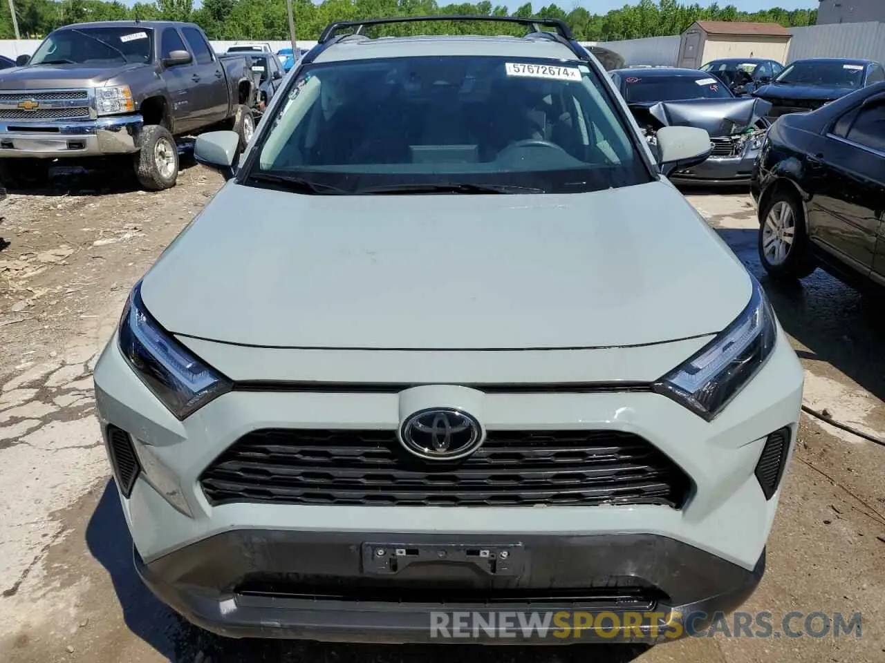 5 Photograph of a damaged car 2T3W1RFVXNW221817 TOYOTA RAV4 2022