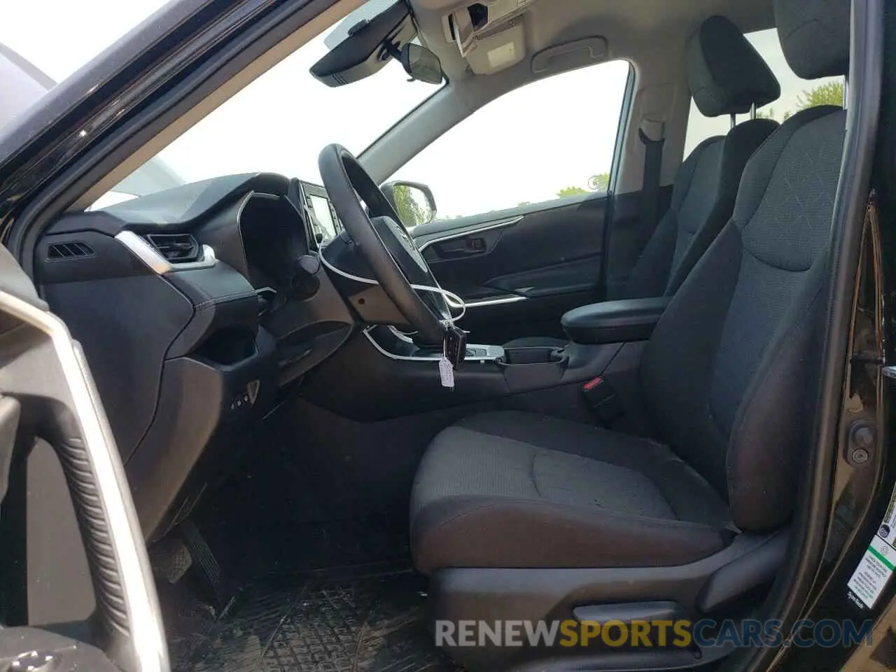 7 Photograph of a damaged car 2T3Z1RFV0NC177955 TOYOTA RAV4 2022