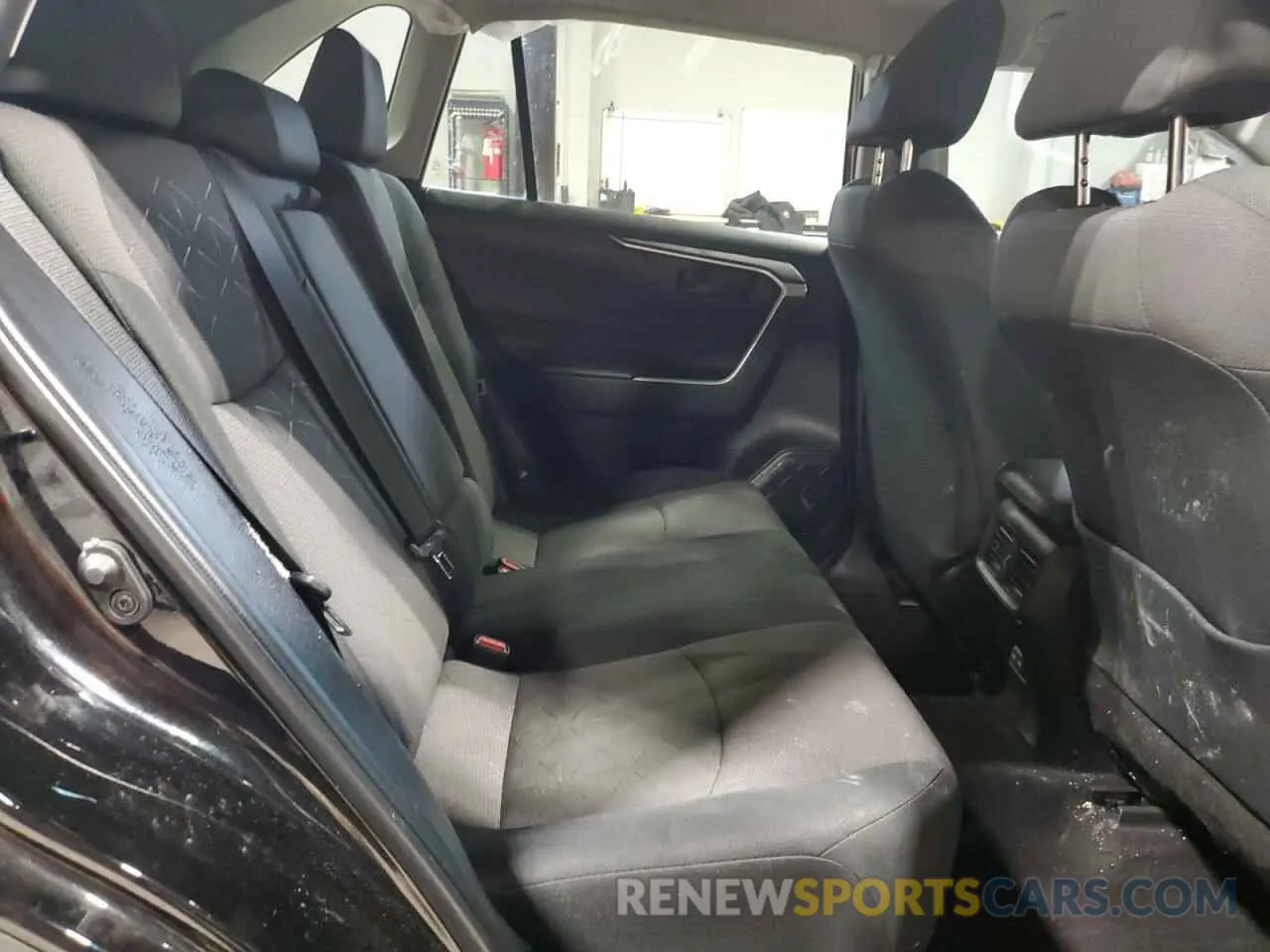 11 Photograph of a damaged car 2T3Z1RFVXNW237321 TOYOTA RAV4 2022