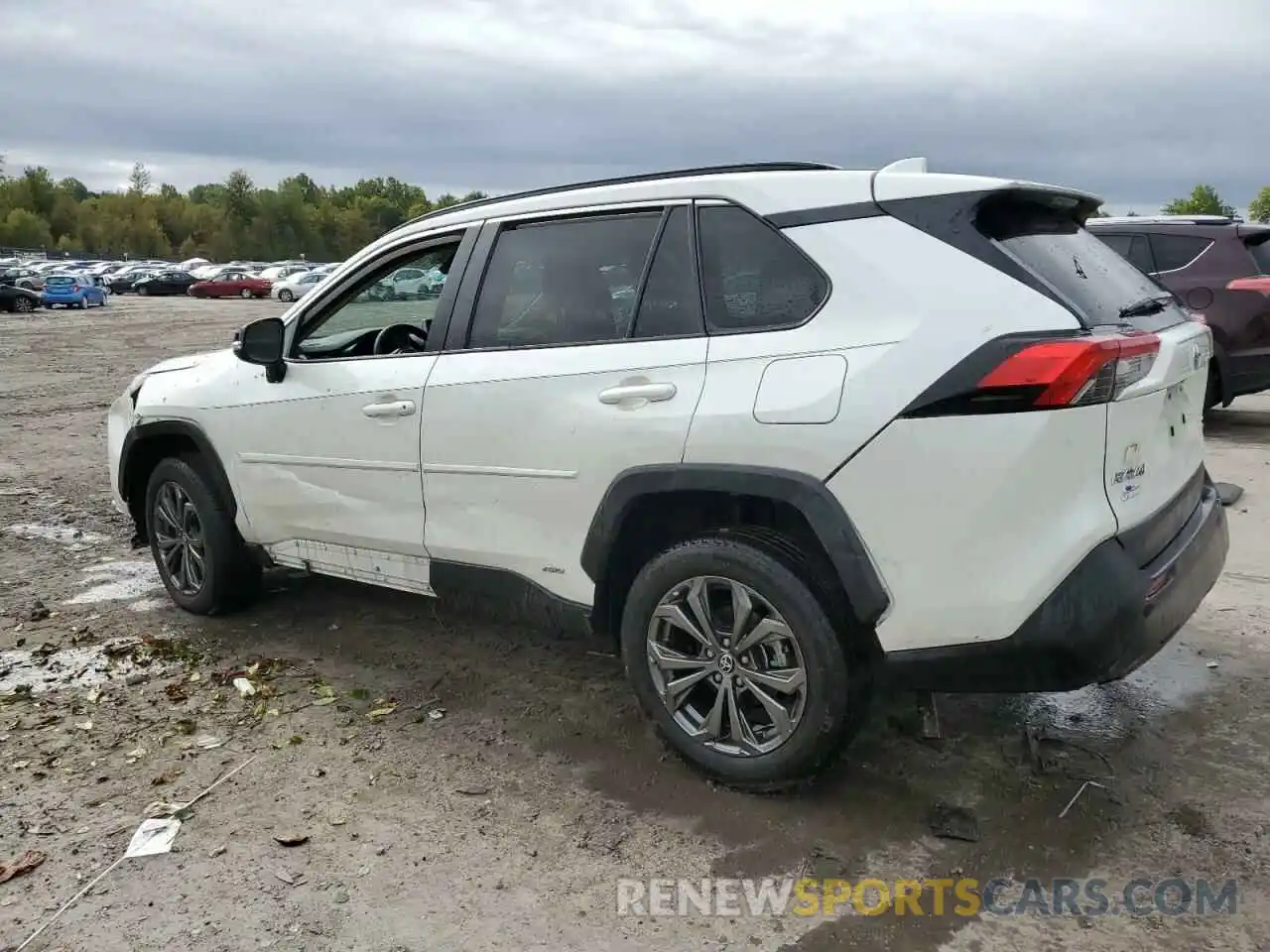 2 Photograph of a damaged car 4T3B6RFV0NU088419 TOYOTA RAV4 2022