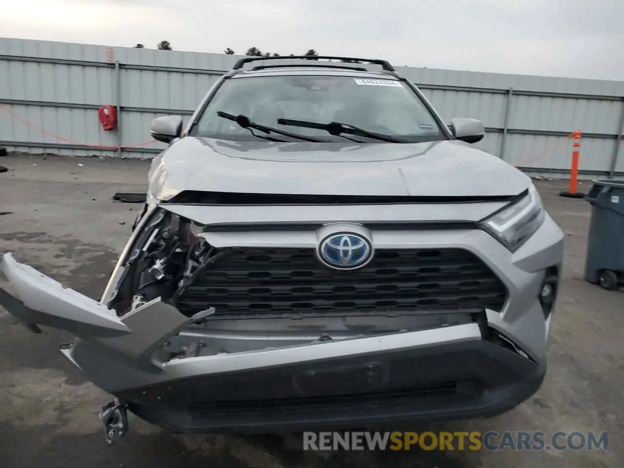 5 Photograph of a damaged car 4T3B6RFV1NU068468 TOYOTA RAV4 2022