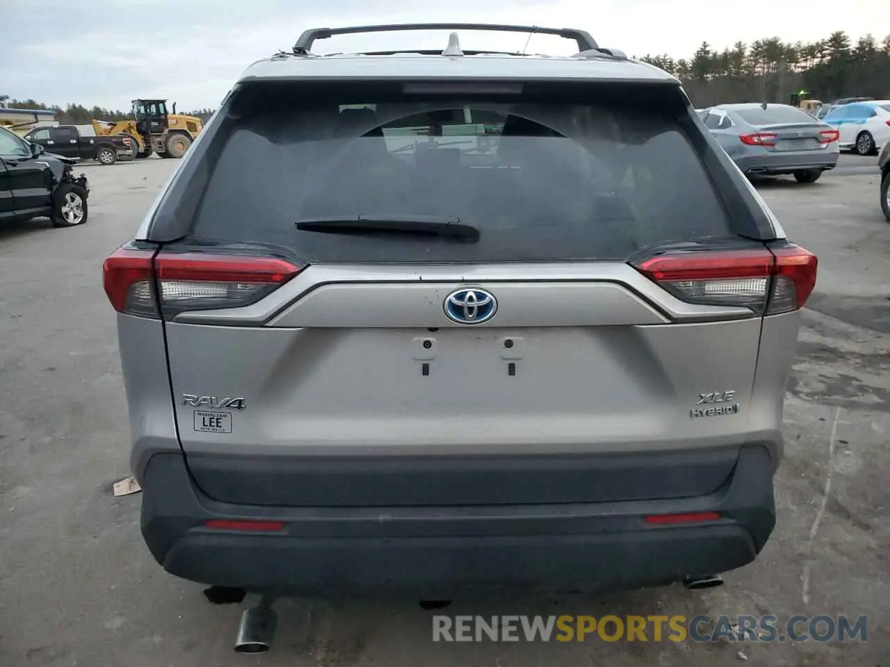 6 Photograph of a damaged car 4T3B6RFV1NU068468 TOYOTA RAV4 2022