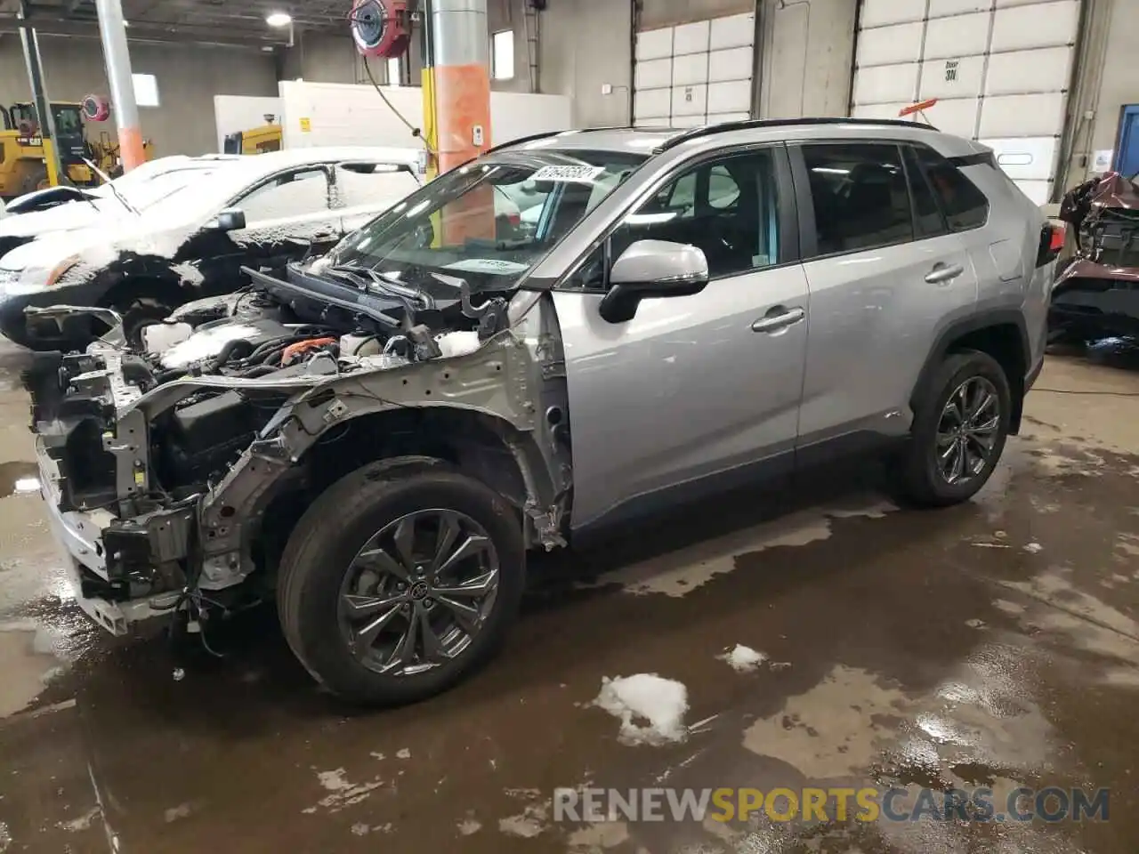 1 Photograph of a damaged car 4T3B6RFV3NU072893 TOYOTA RAV4 2022