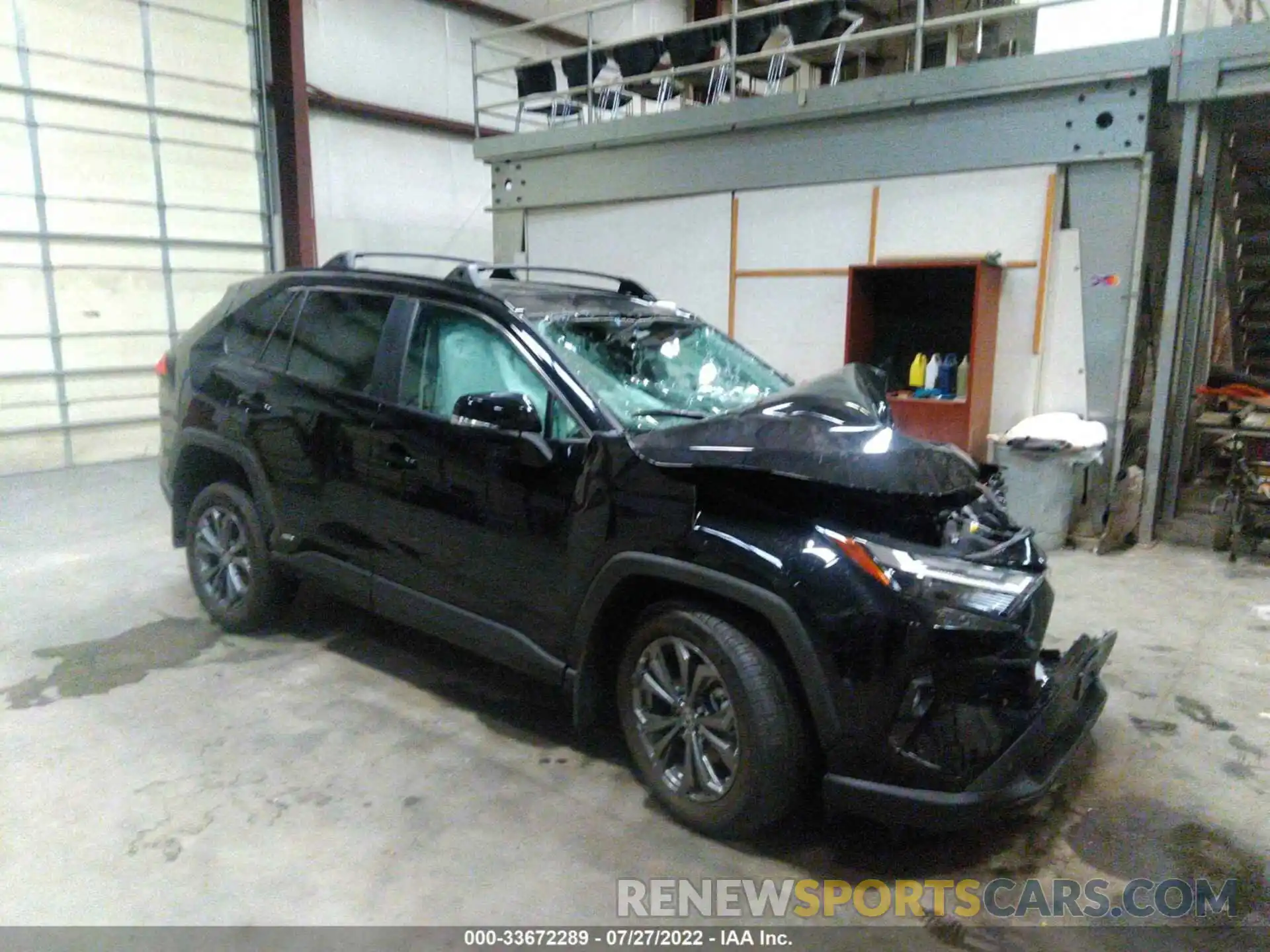 1 Photograph of a damaged car 4T3B6RFV3NU082694 TOYOTA RAV4 2022