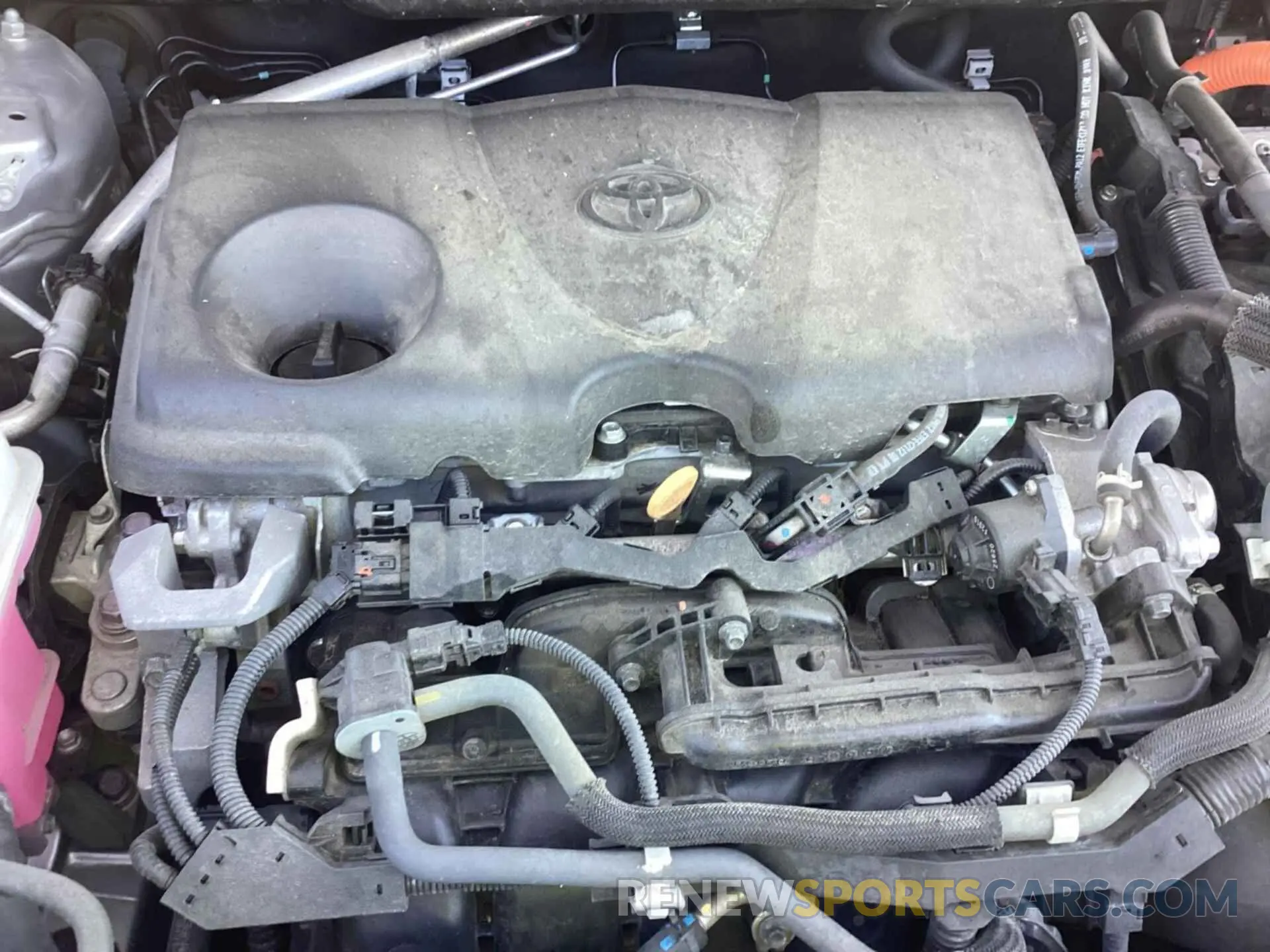2 Photograph of a damaged car 4T3B6RFV4NU071672 TOYOTA RAV4 2022