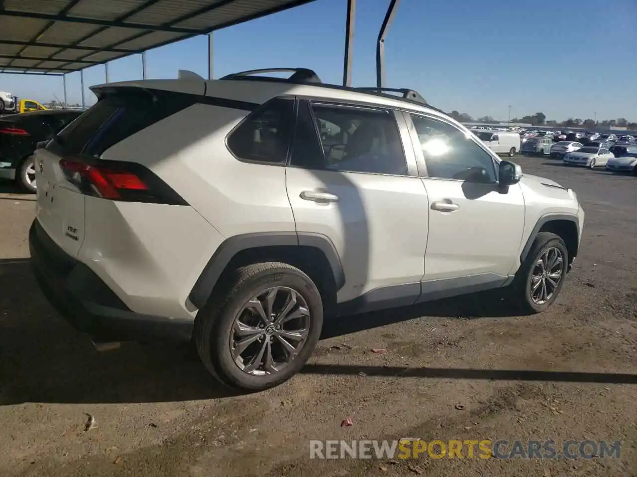 3 Photograph of a damaged car 4T3B6RFV4NU088326 TOYOTA RAV4 2022