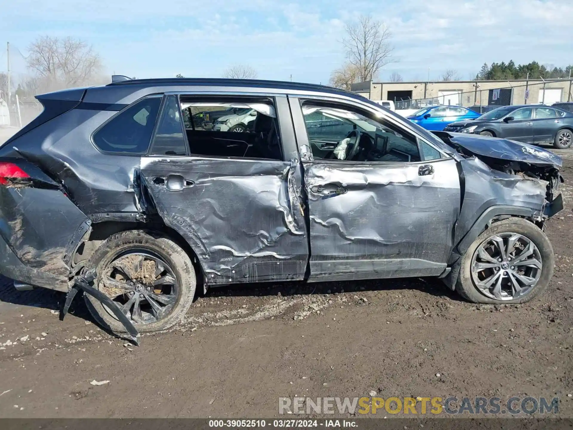 6 Photograph of a damaged car 4T3B6RFV4NU102404 TOYOTA RAV4 2022