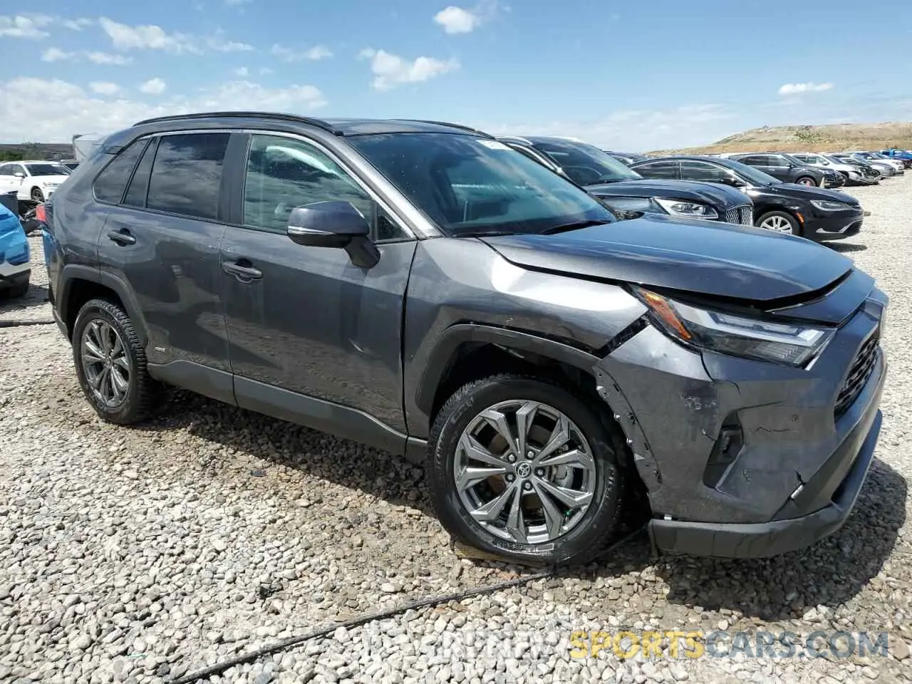 4 Photograph of a damaged car 4T3B6RFV5NU071387 TOYOTA RAV4 2022