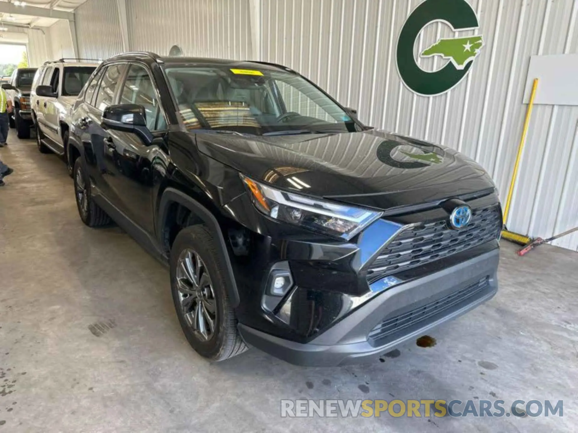 12 Photograph of a damaged car 4T3B6RFV5NU072099 TOYOTA RAV4 2022