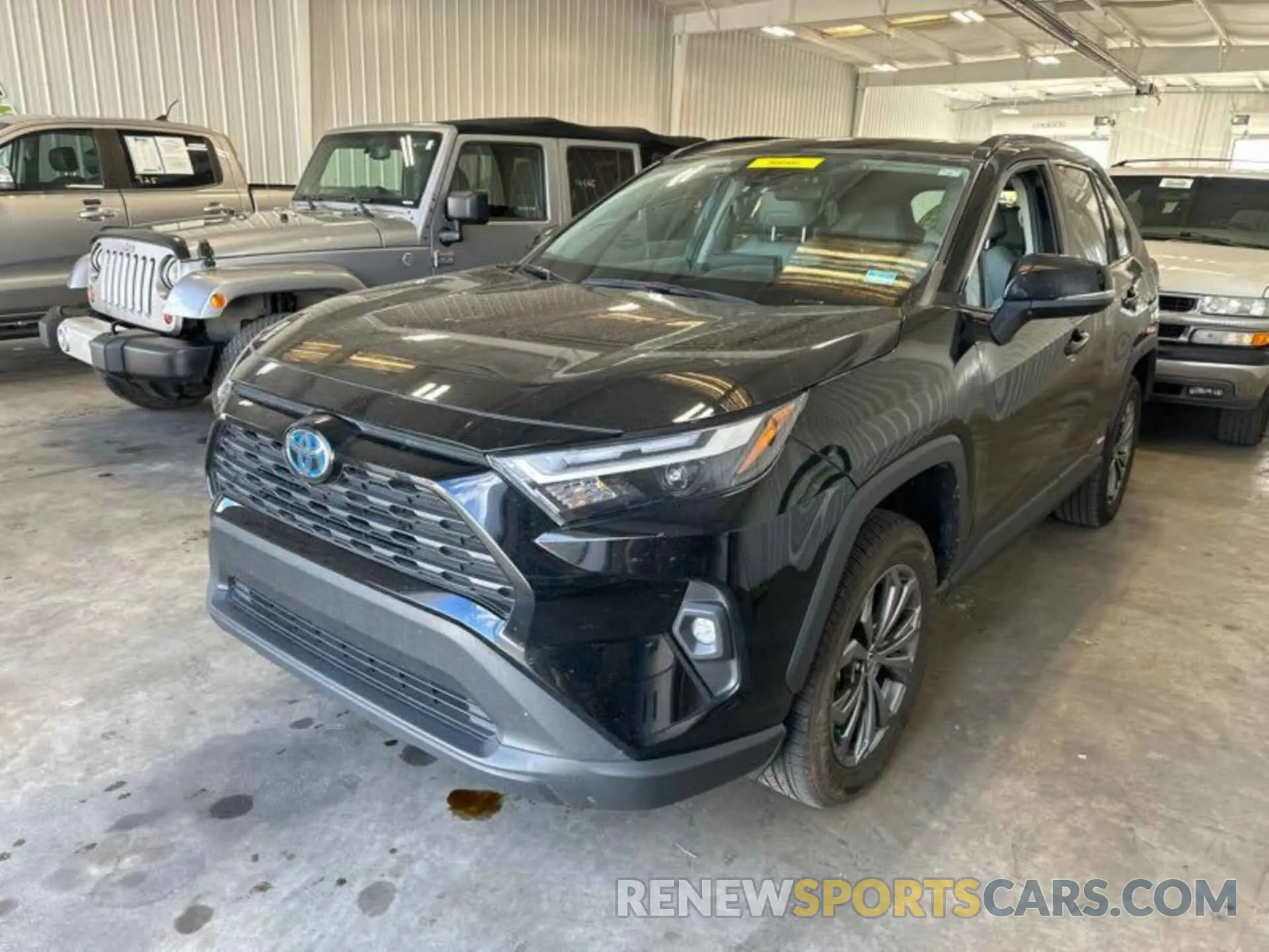 14 Photograph of a damaged car 4T3B6RFV5NU072099 TOYOTA RAV4 2022