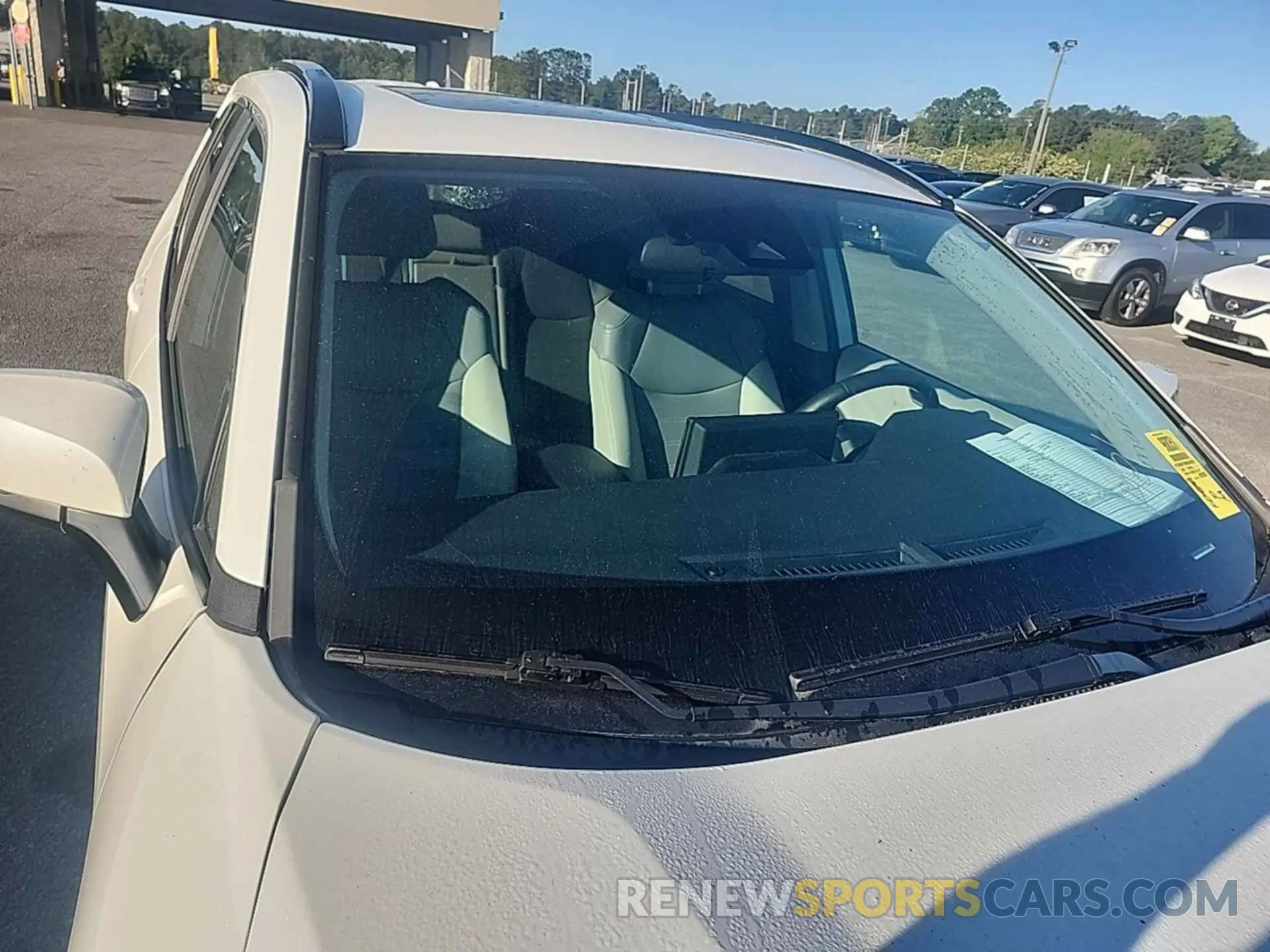 17 Photograph of a damaged car 4T3B6RFV6NU066831 TOYOTA RAV4 2022