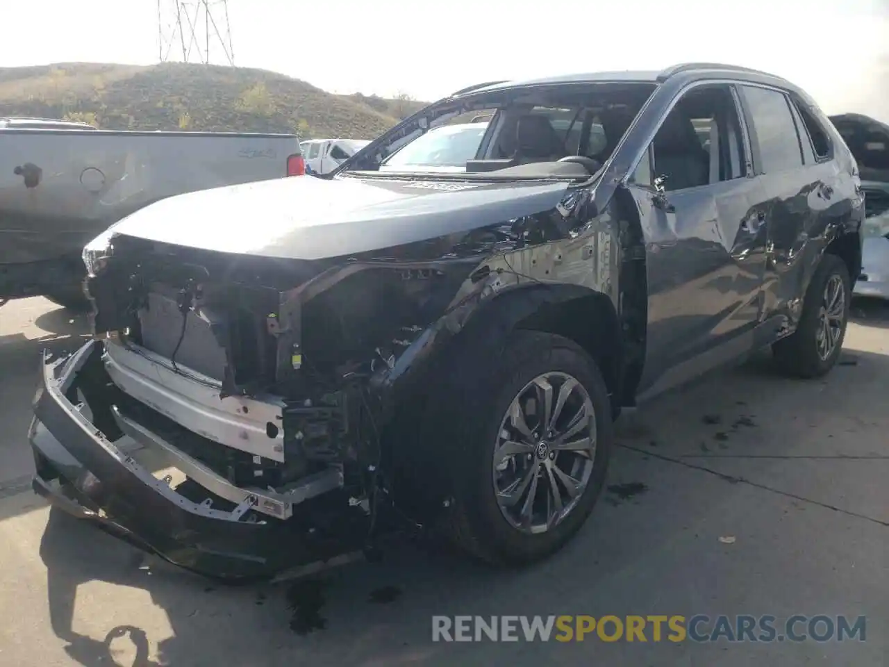 2 Photograph of a damaged car 4T3B6RFV6NU081233 TOYOTA RAV4 2022