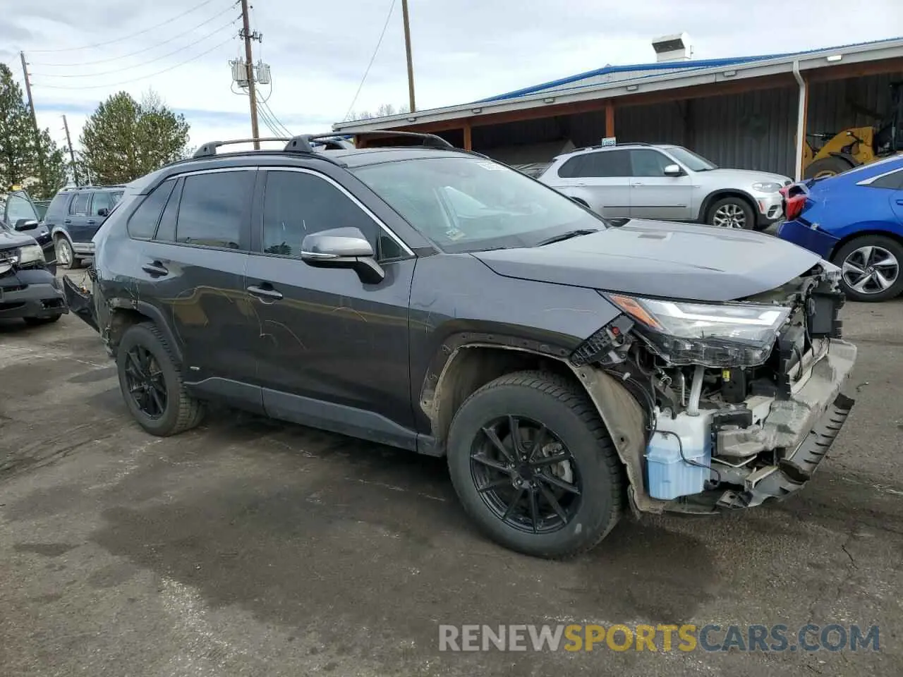 4 Photograph of a damaged car 4T3B6RFV7NU088627 TOYOTA RAV4 2022