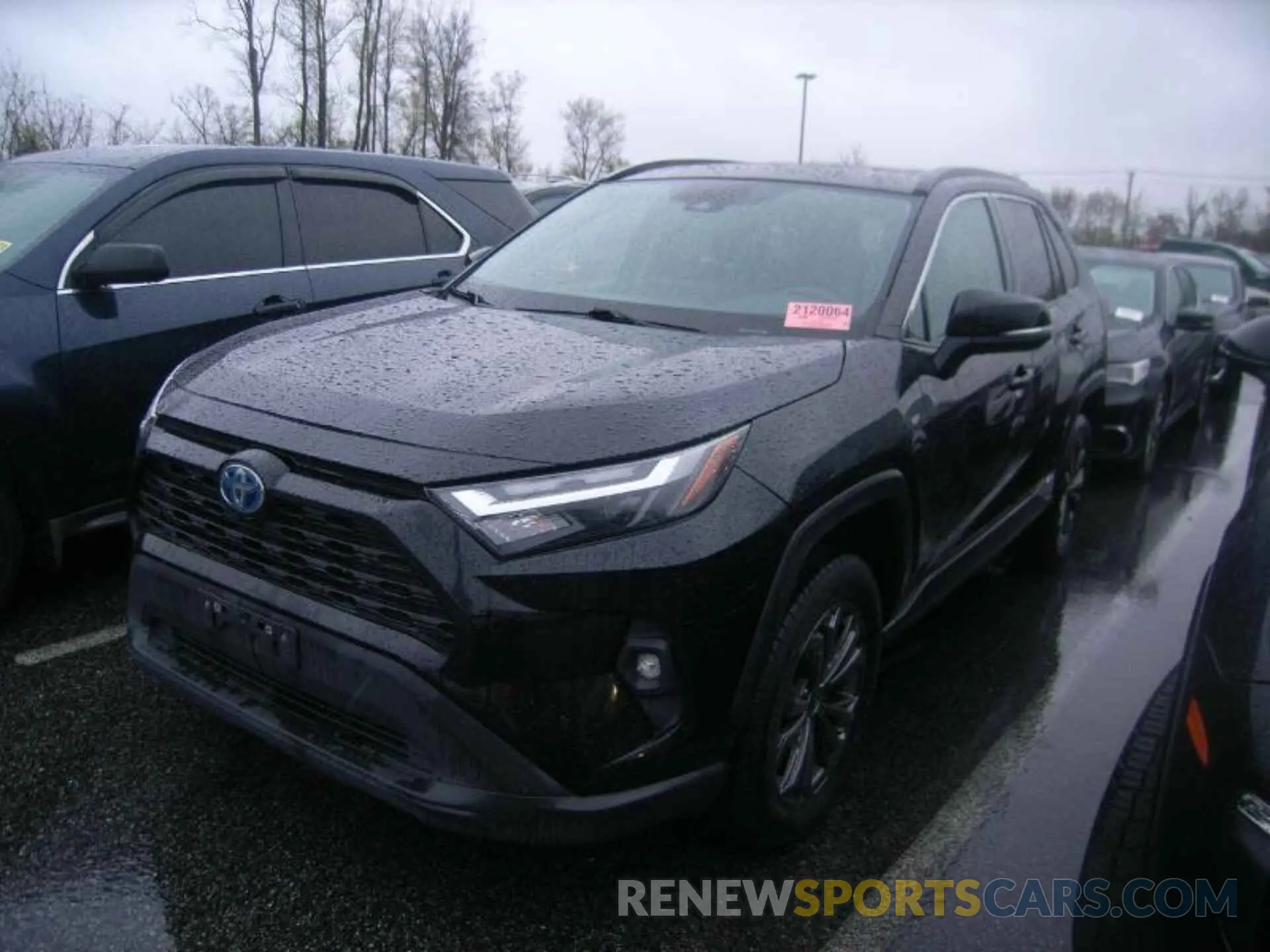 3 Photograph of a damaged car 4T3B6RFV8NU066619 TOYOTA RAV4 2022