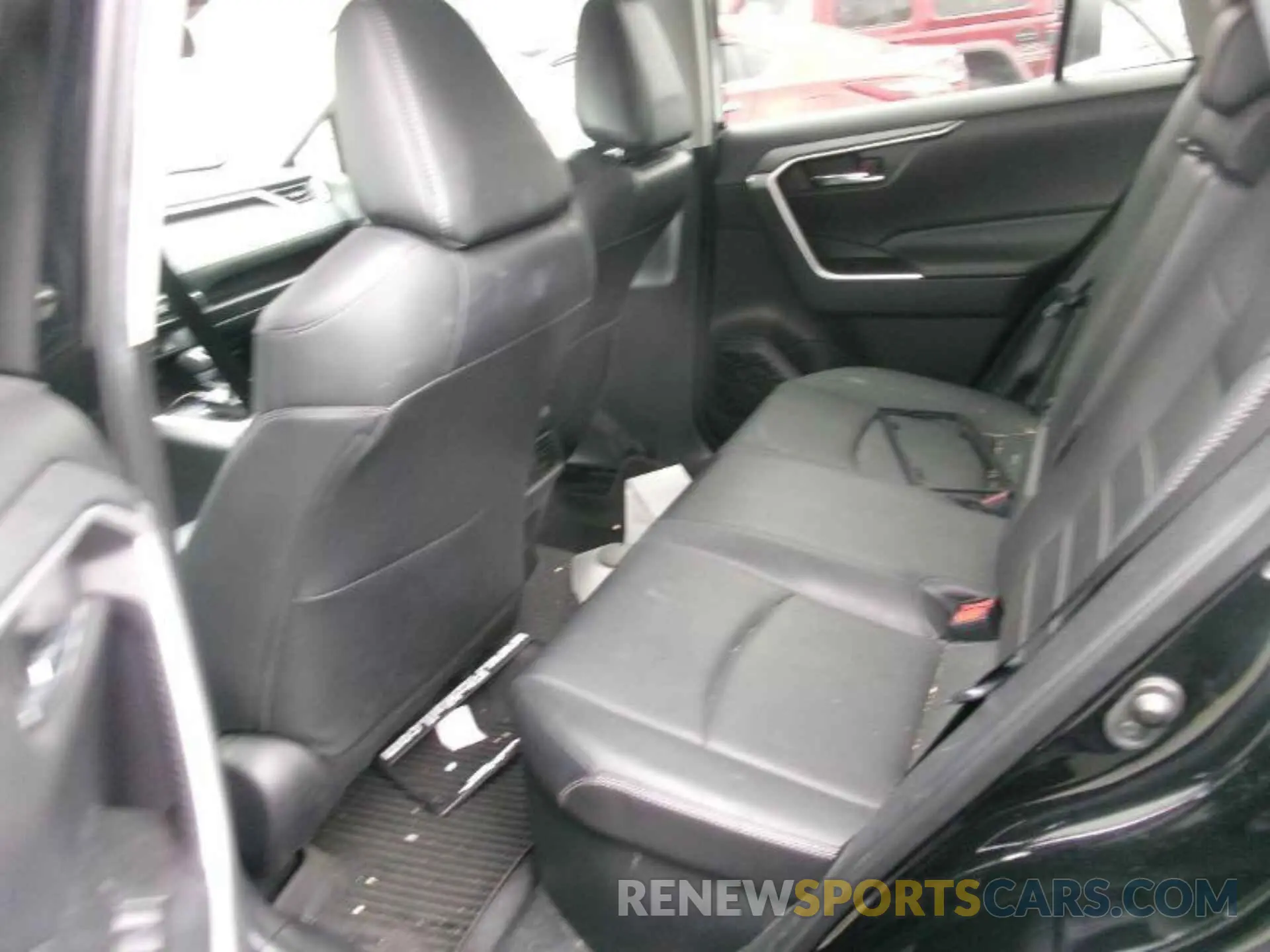 9 Photograph of a damaged car 4T3B6RFV8NU066619 TOYOTA RAV4 2022