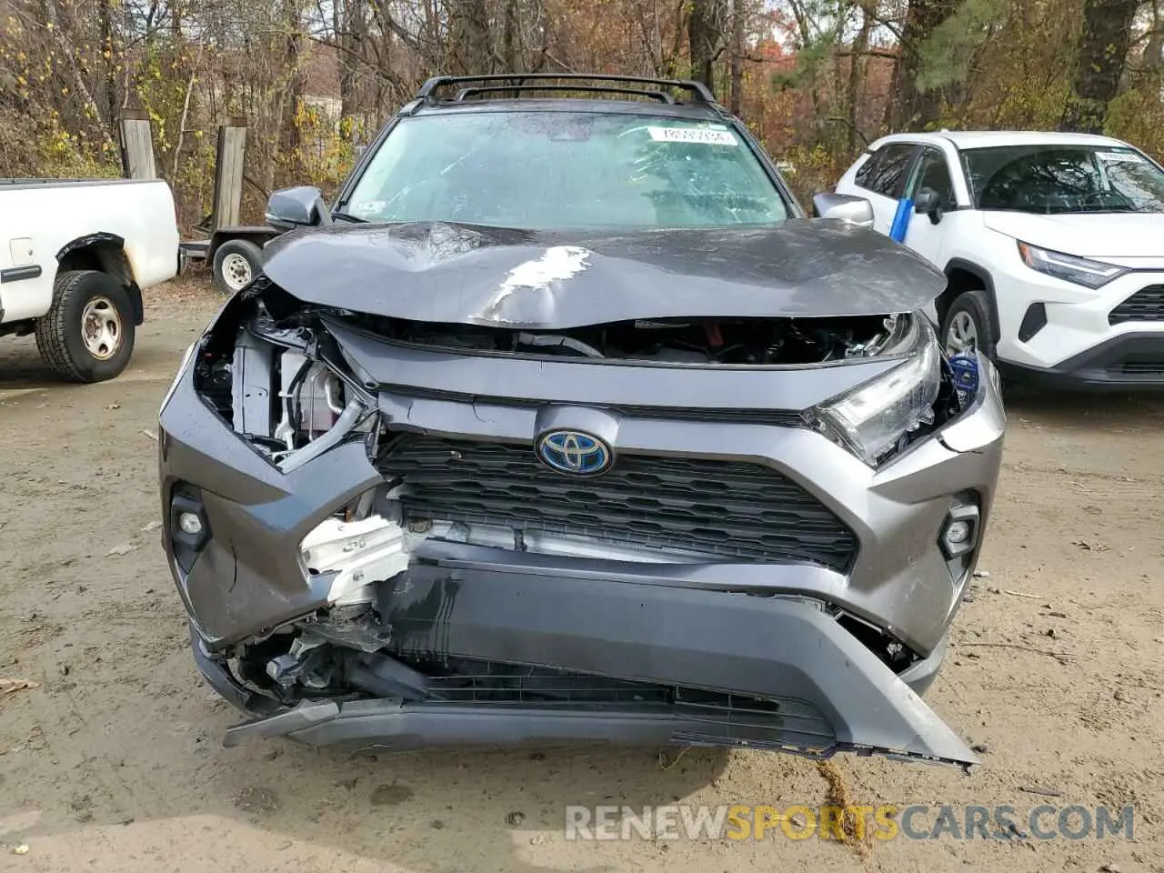 5 Photograph of a damaged car 4T3B6RFV8NU079435 TOYOTA RAV4 2022