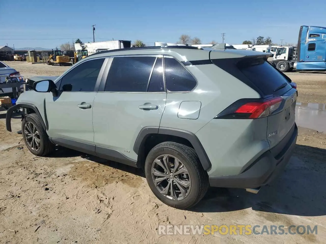 2 Photograph of a damaged car 4T3B6RFV8NU102695 TOYOTA RAV4 2022
