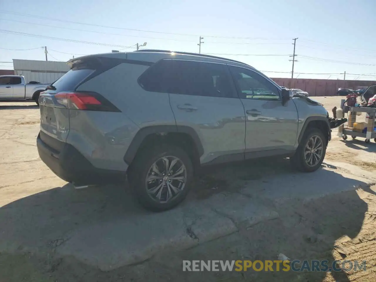 3 Photograph of a damaged car 4T3B6RFV8NU102695 TOYOTA RAV4 2022