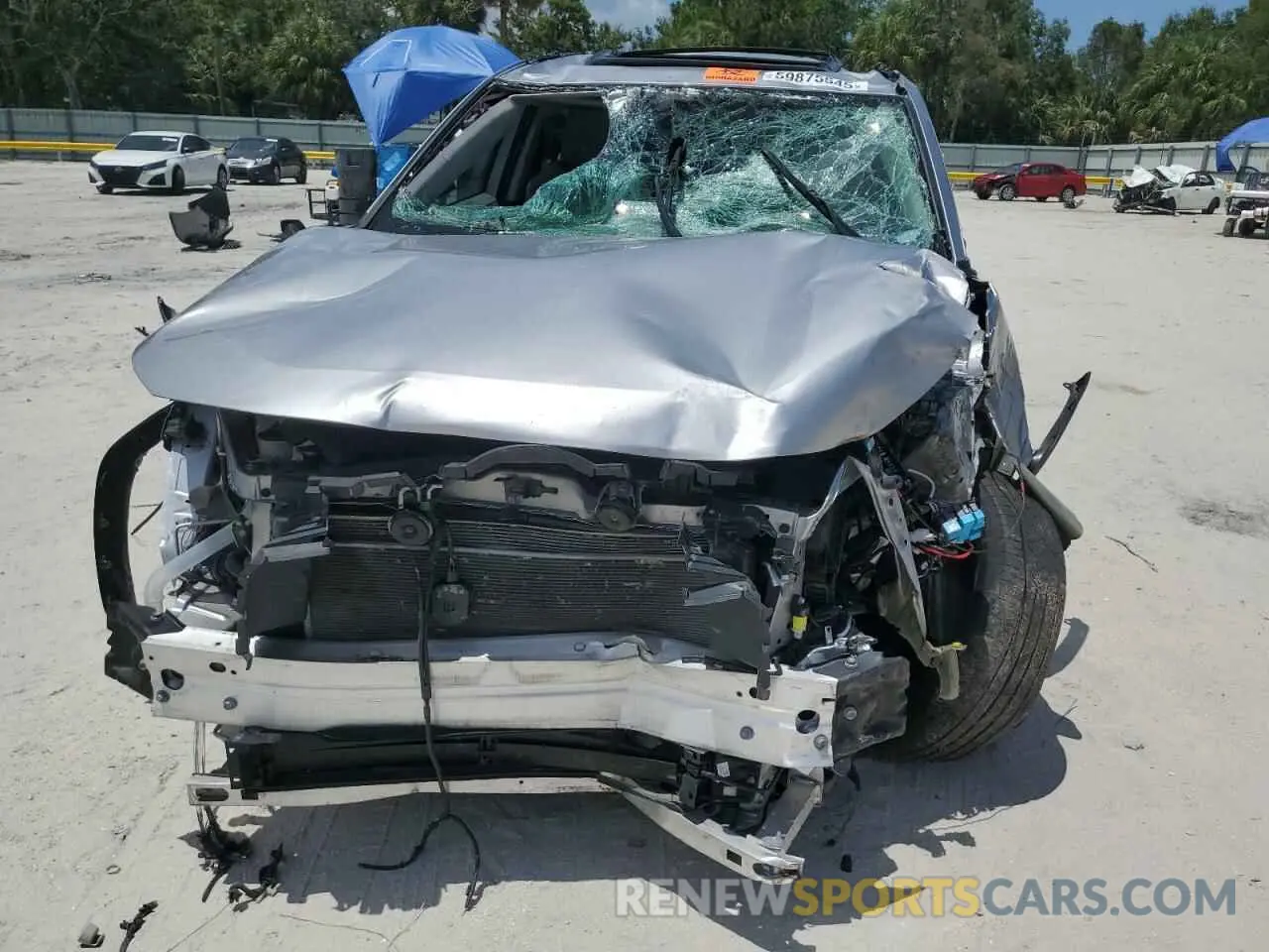 5 Photograph of a damaged car 4T3B6RFV9NU071893 TOYOTA RAV4 2022