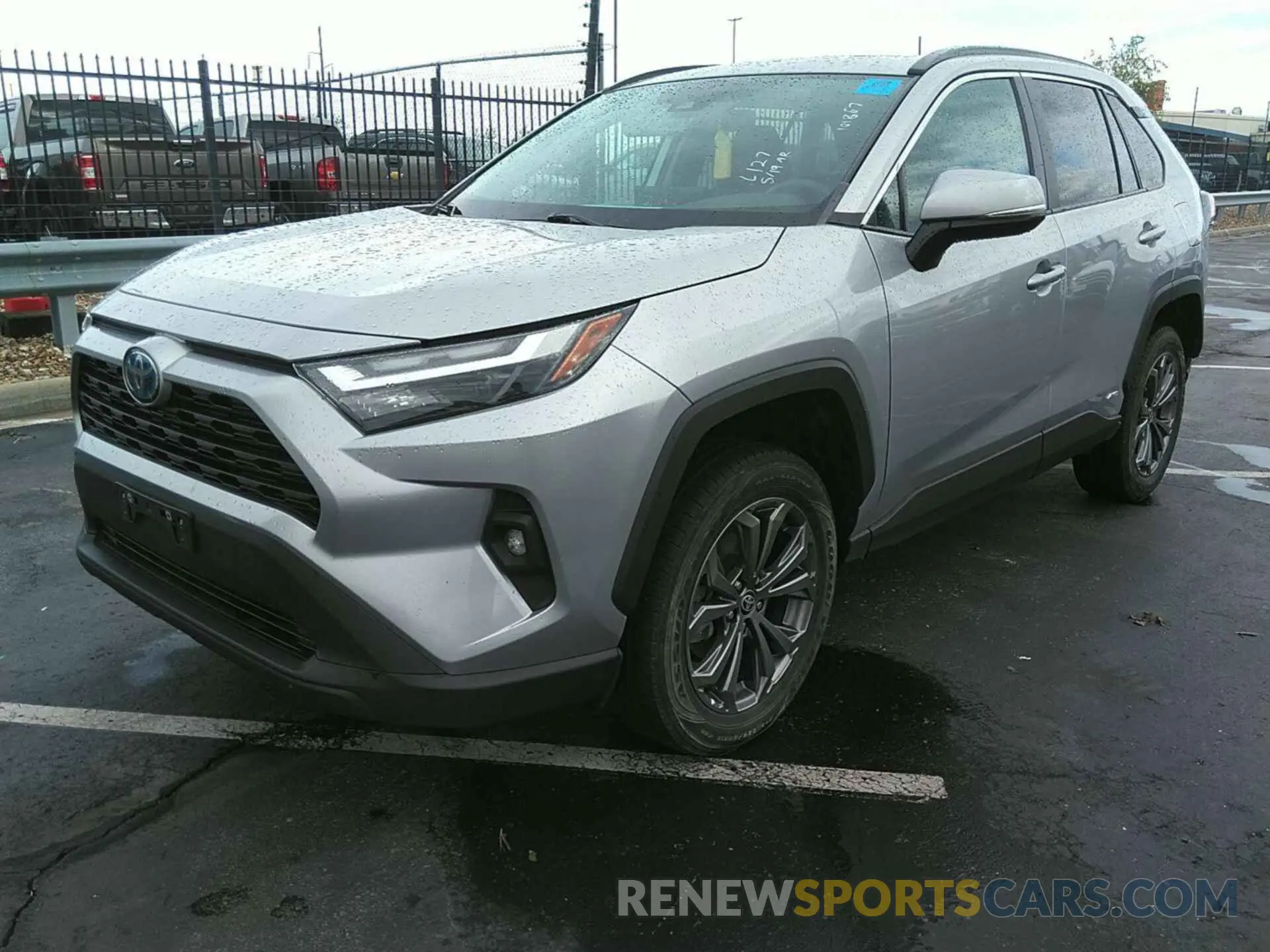 16 Photograph of a damaged car 4T3B6RFVXNU085057 TOYOTA RAV4 2022