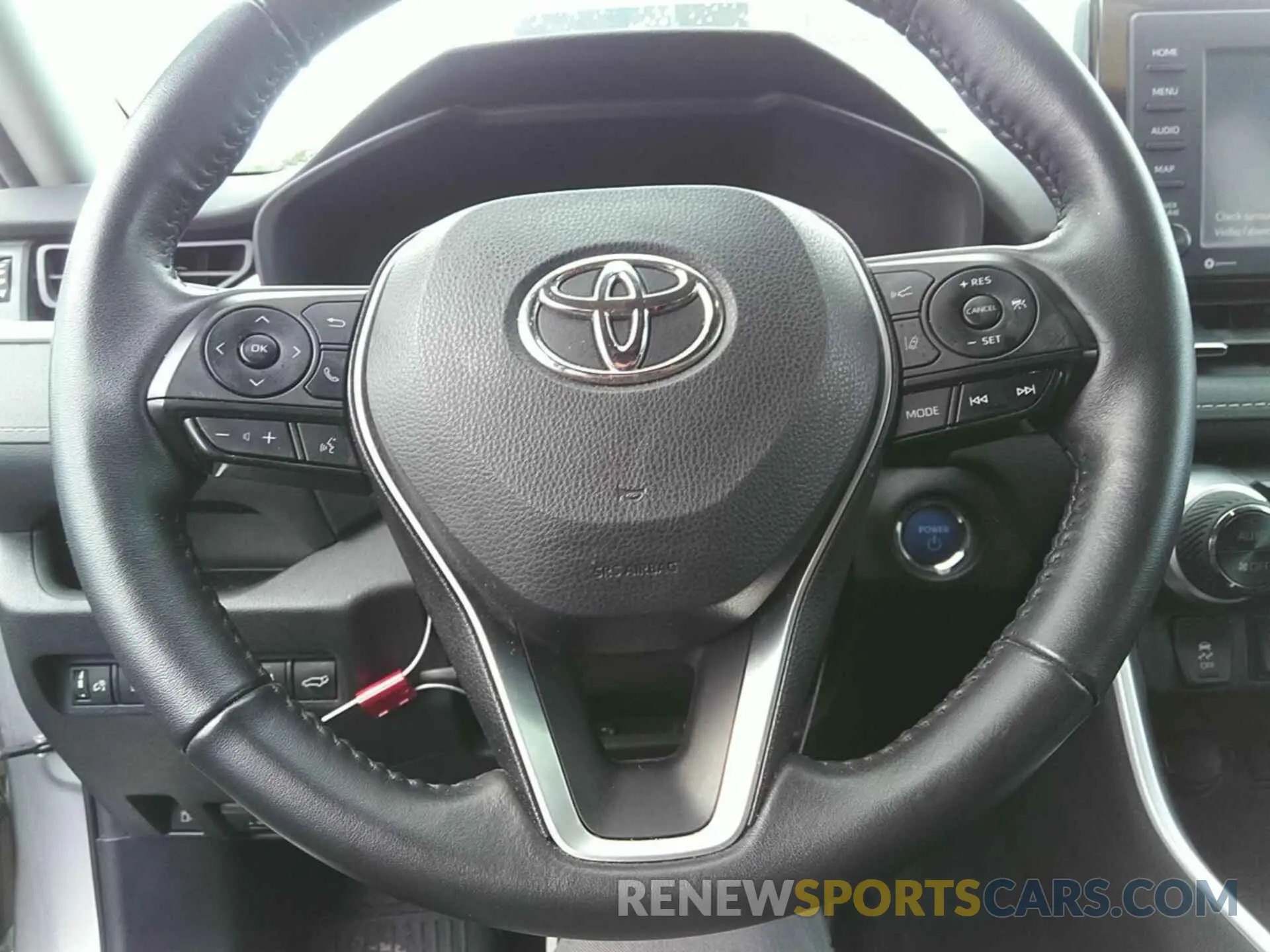 18 Photograph of a damaged car 4T3B6RFVXNU085057 TOYOTA RAV4 2022