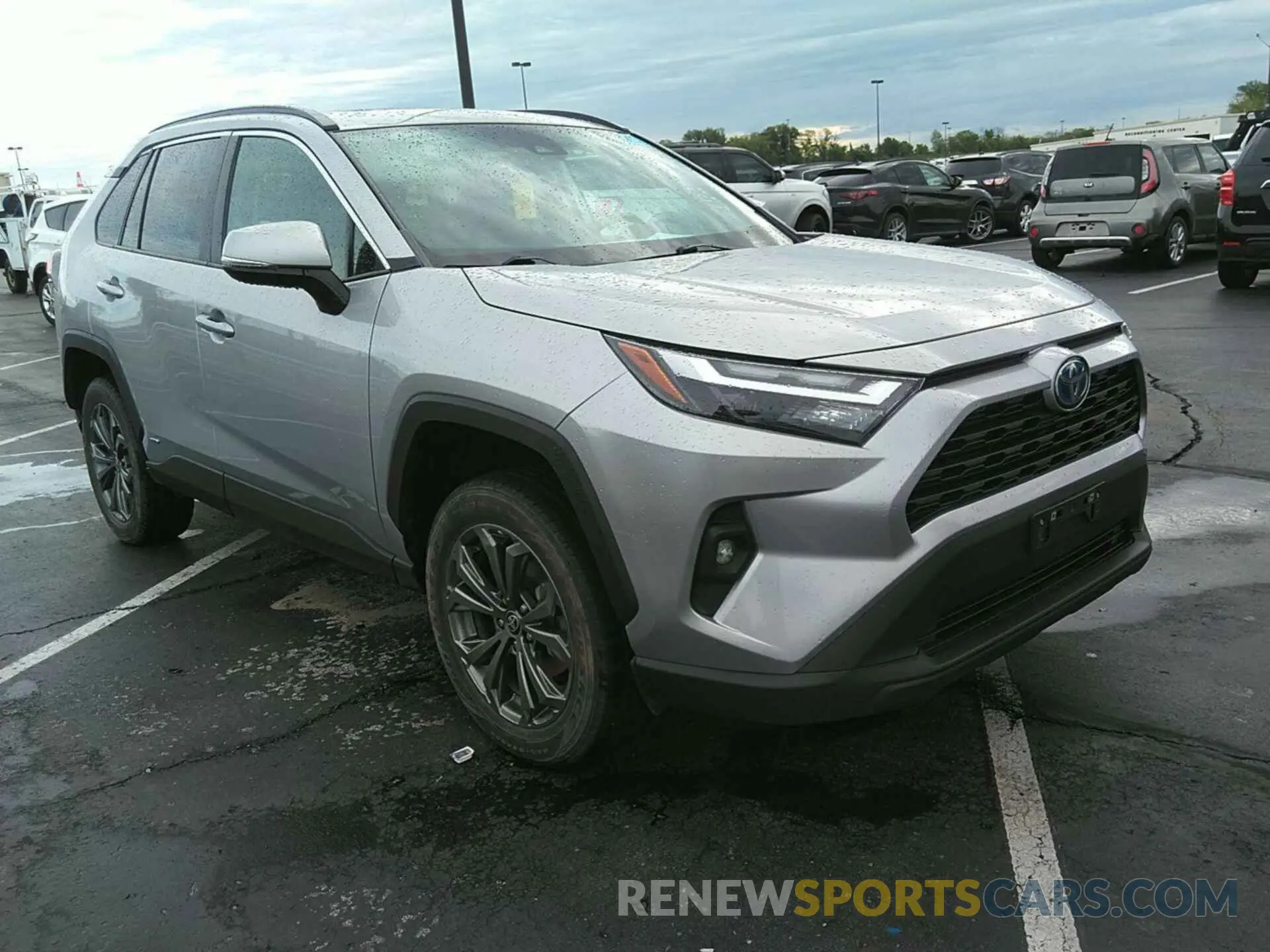 27 Photograph of a damaged car 4T3B6RFVXNU085057 TOYOTA RAV4 2022