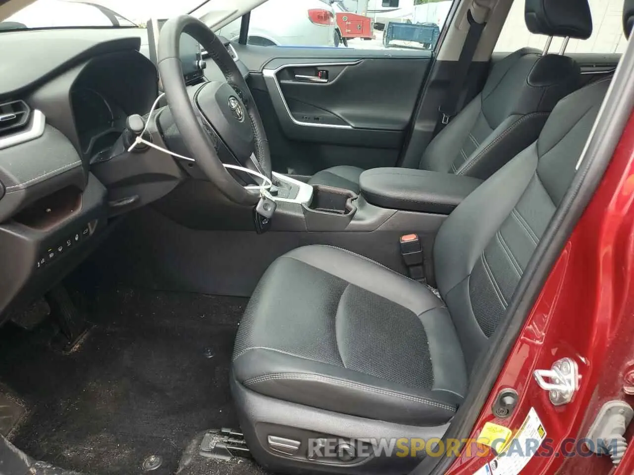 7 Photograph of a damaged car 4T3D6RFV0NU073749 TOYOTA RAV4 2022