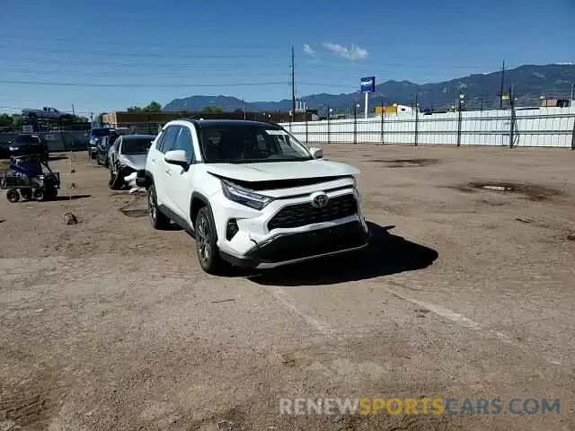 14 Photograph of a damaged car 4T3D6RFV1NU082475 TOYOTA RAV4 2022