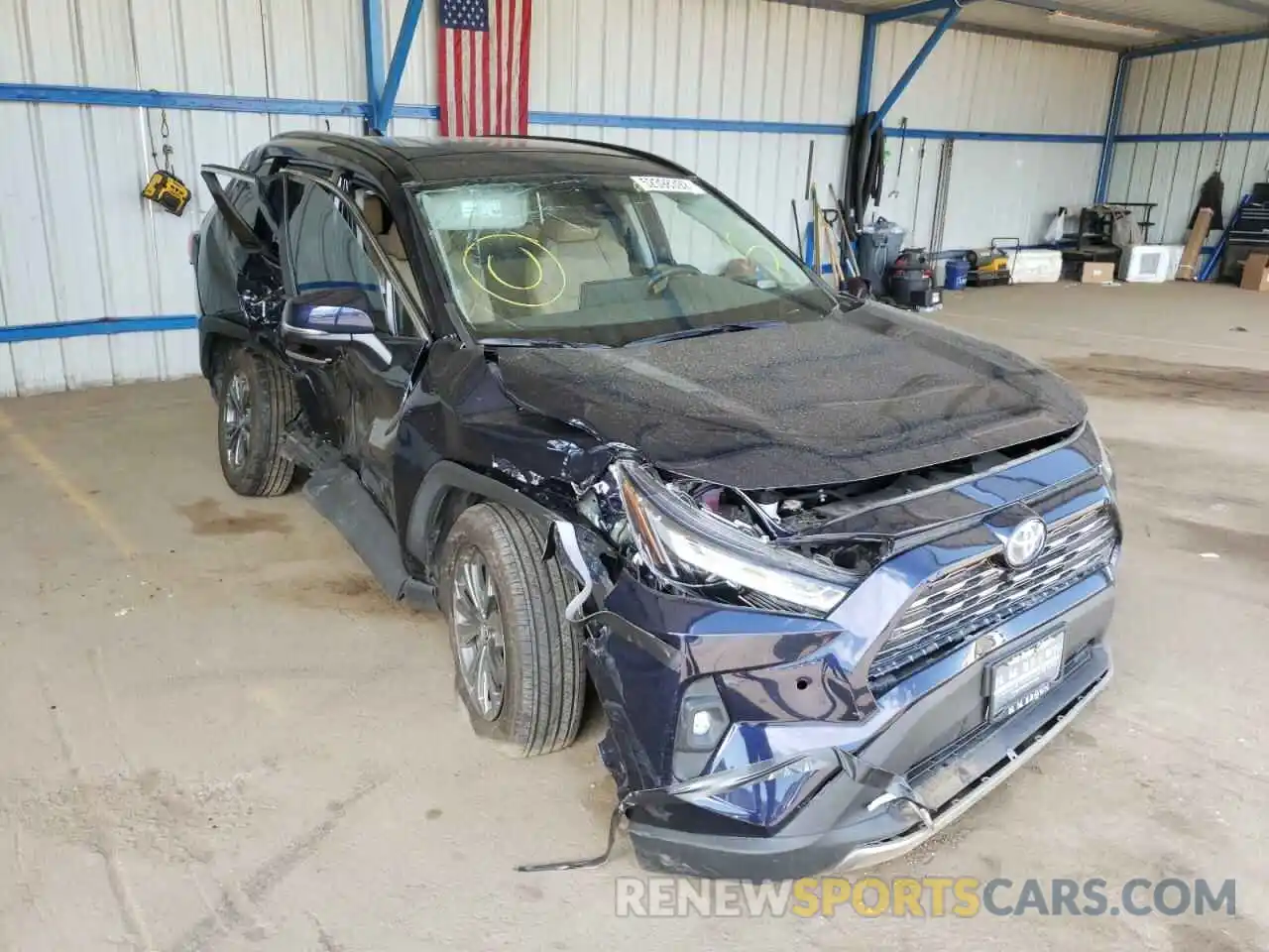 1 Photograph of a damaged car 4T3D6RFV2NU066897 TOYOTA RAV4 2022