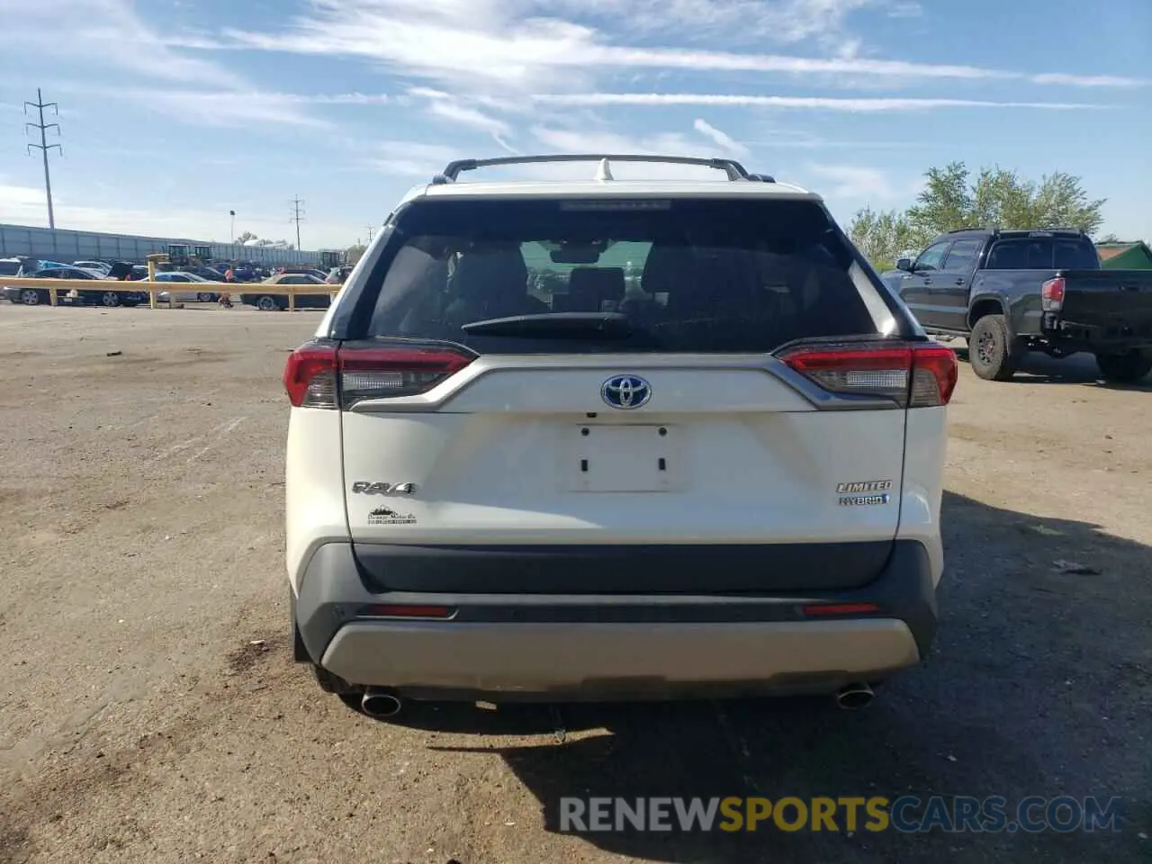 6 Photograph of a damaged car 4T3D6RFV3NU094921 TOYOTA RAV4 2022