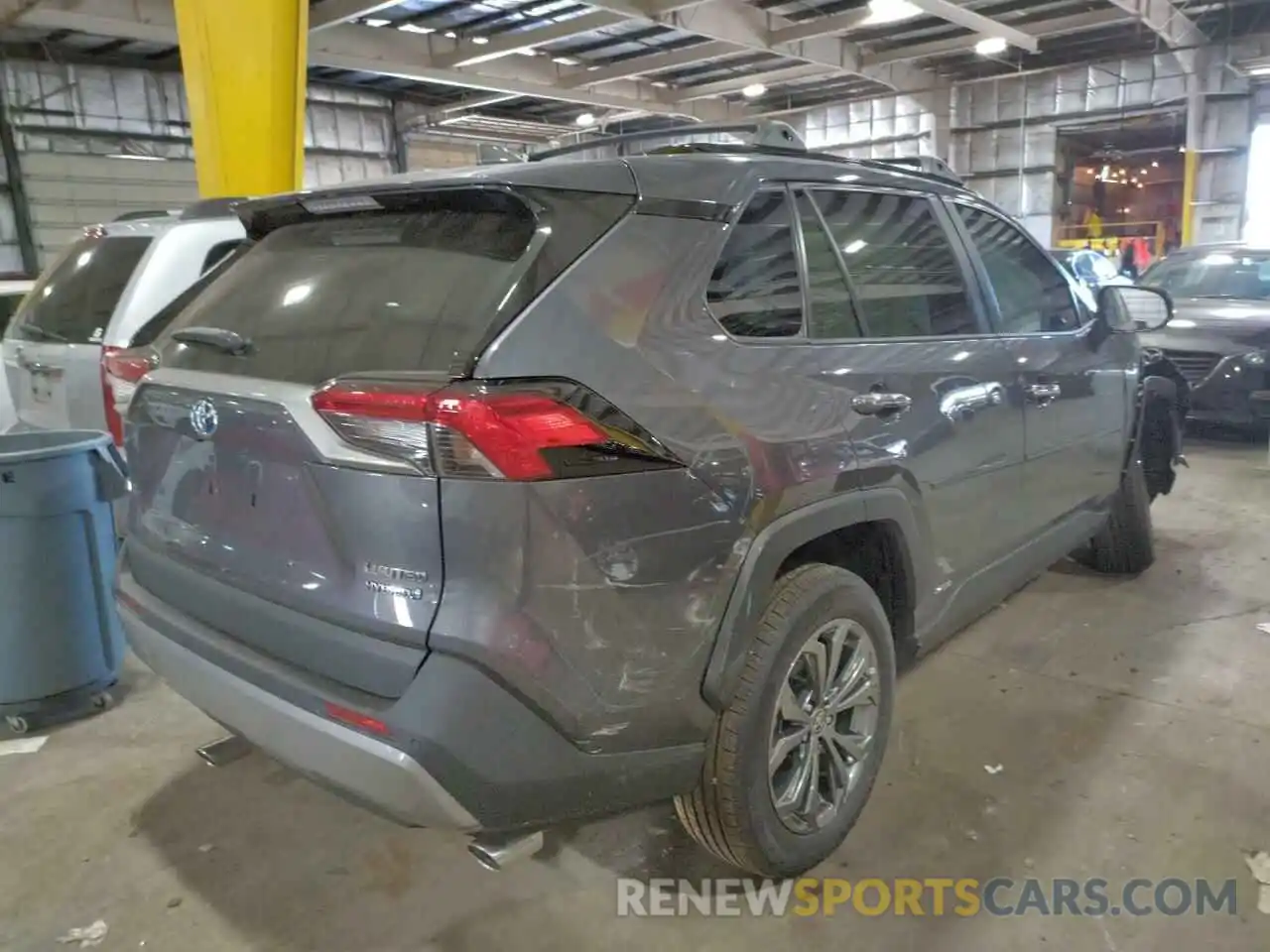 4 Photograph of a damaged car 4T3D6RFV5NU073276 TOYOTA RAV4 2022