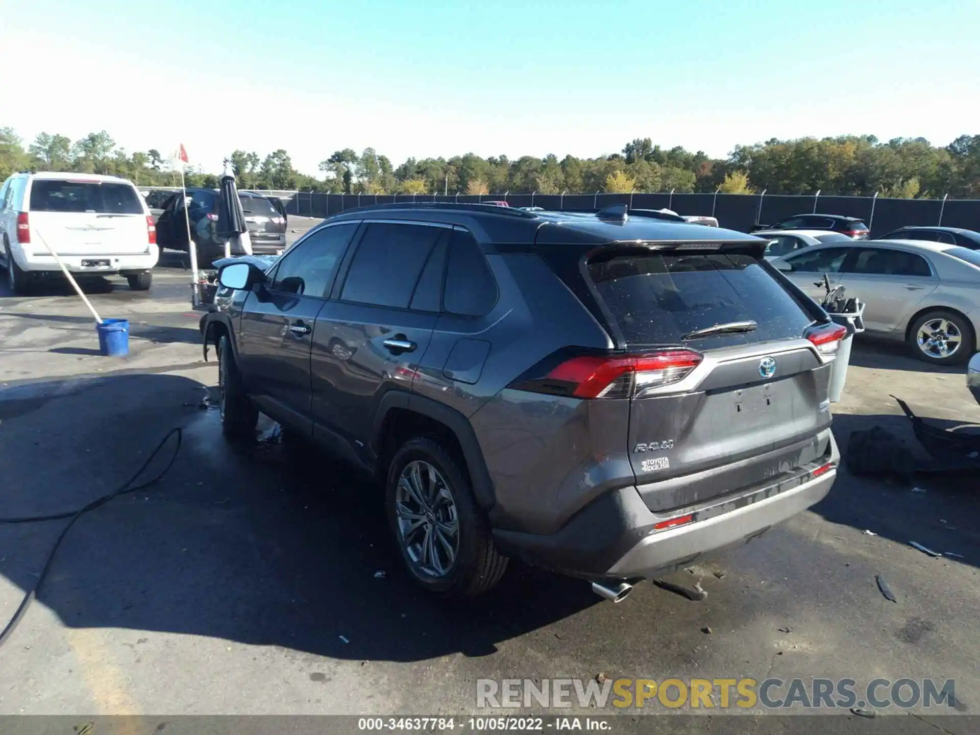 3 Photograph of a damaged car 4T3D6RFVXNU071247 TOYOTA RAV4 2022