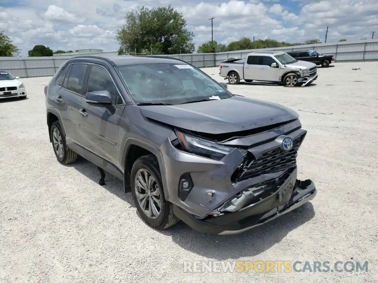 1 Photograph of a damaged car 4T3D6RFVXNU073418 TOYOTA RAV4 2022