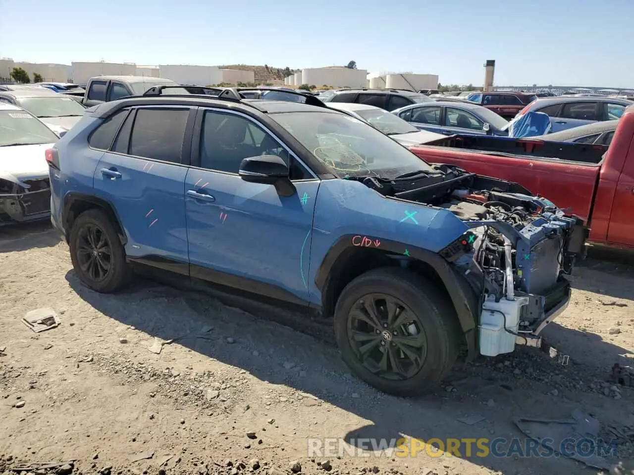 4 Photograph of a damaged car 4T3E6RFV0NU089891 TOYOTA RAV4 2022
