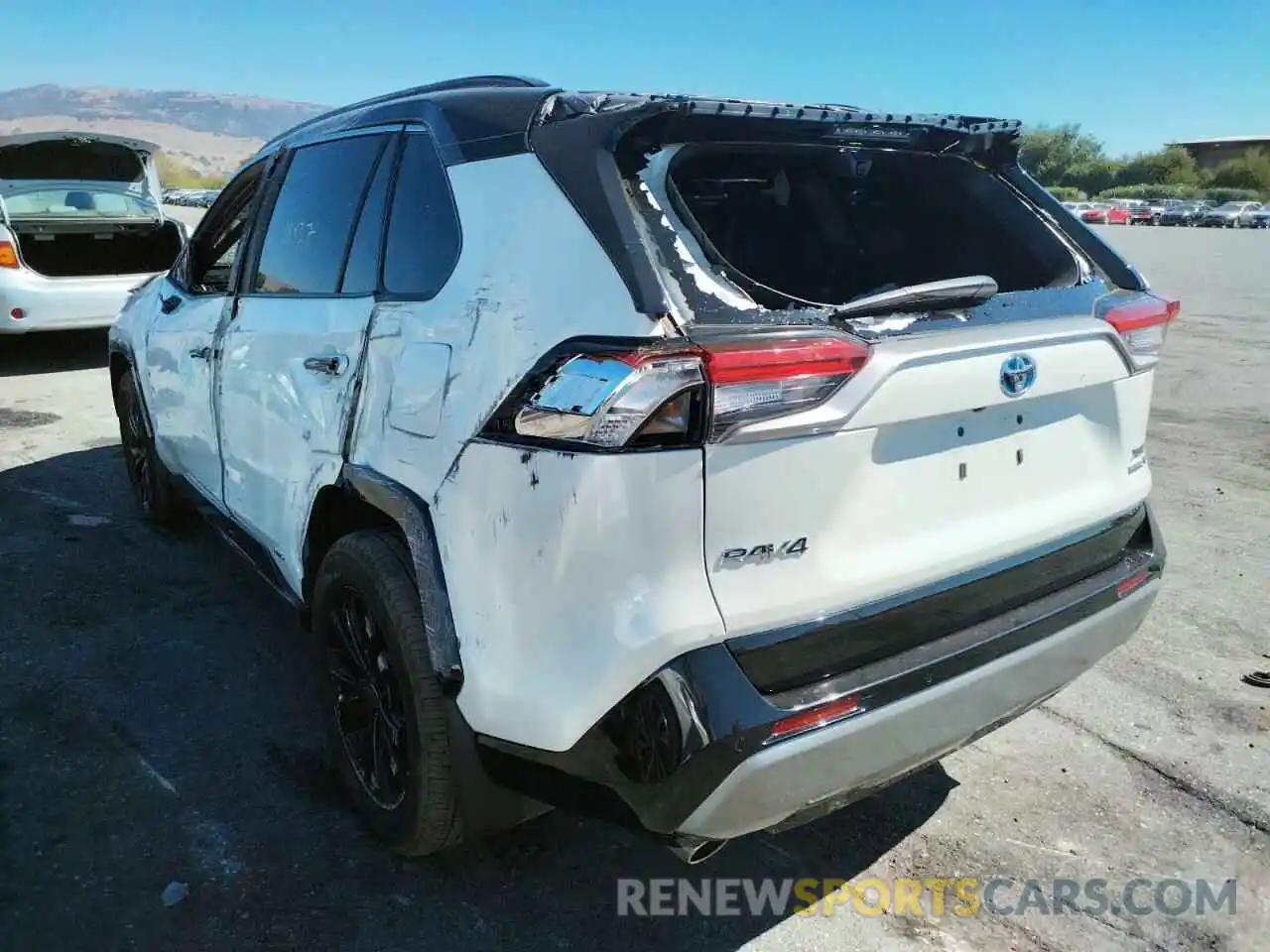 3 Photograph of a damaged car 4T3E6RFV2NU070890 TOYOTA RAV4 2022