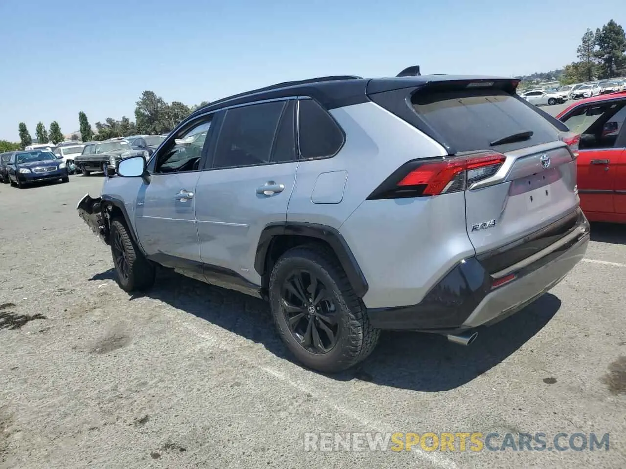 2 Photograph of a damaged car 4T3E6RFV5NU078076 TOYOTA RAV4 2022