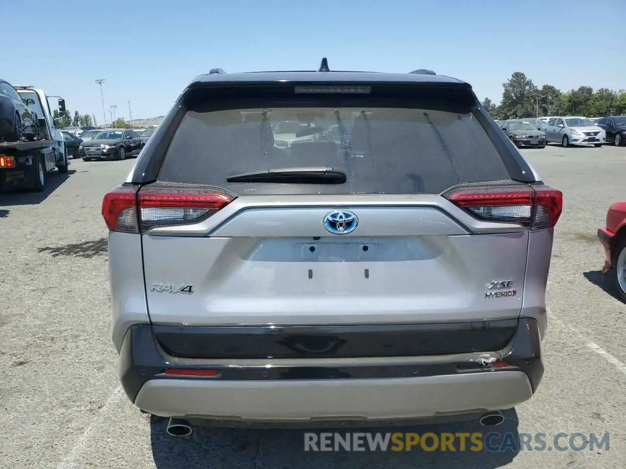 6 Photograph of a damaged car 4T3E6RFV5NU078076 TOYOTA RAV4 2022