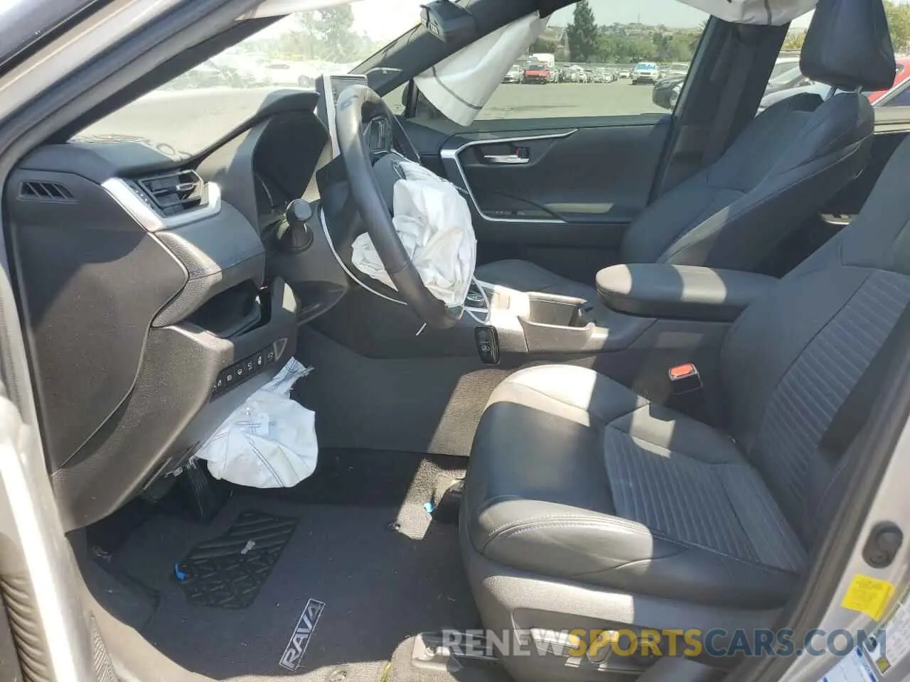 7 Photograph of a damaged car 4T3E6RFV5NU078076 TOYOTA RAV4 2022
