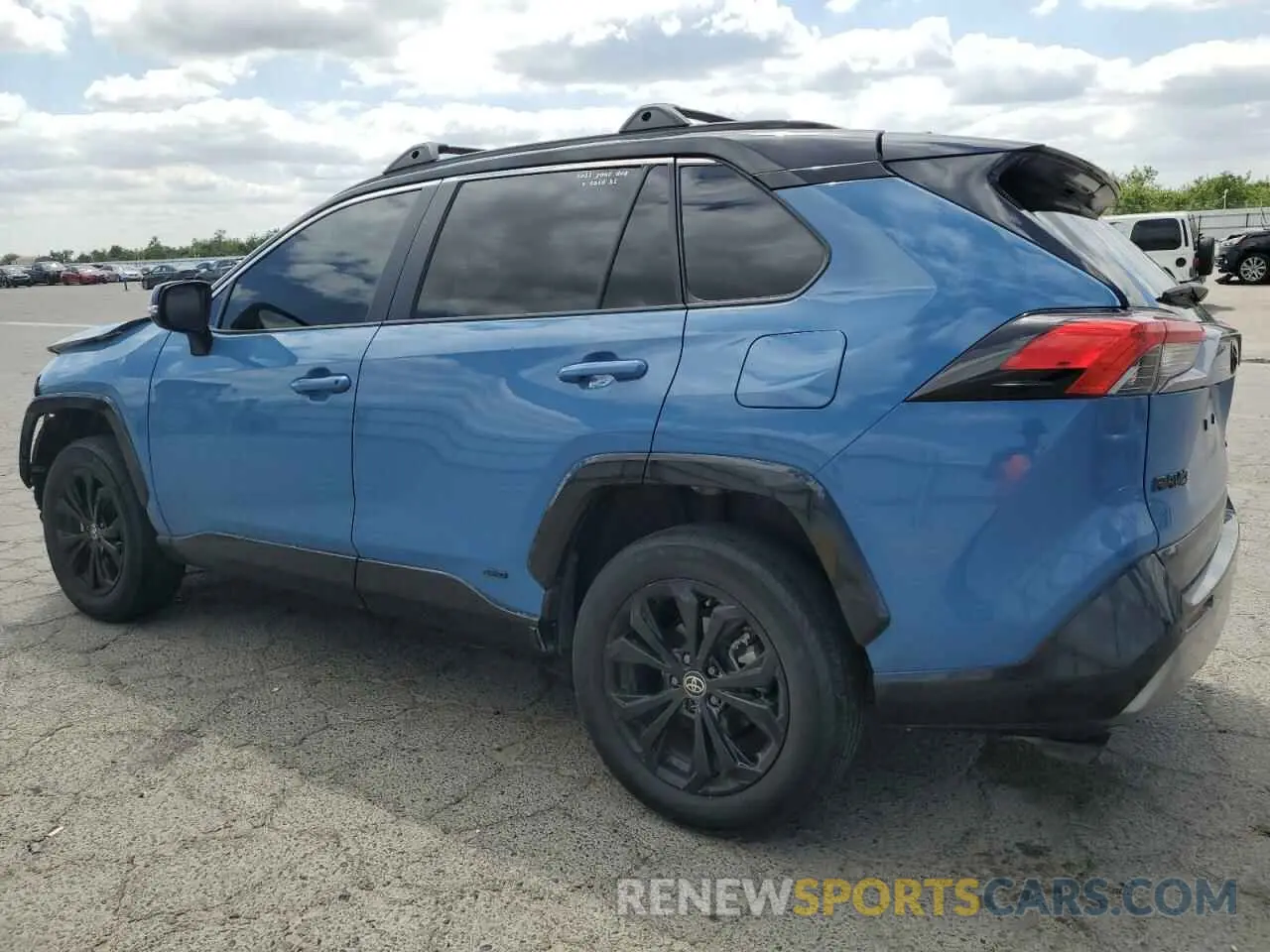 2 Photograph of a damaged car 4T3E6RFV5NU079244 TOYOTA RAV4 2022
