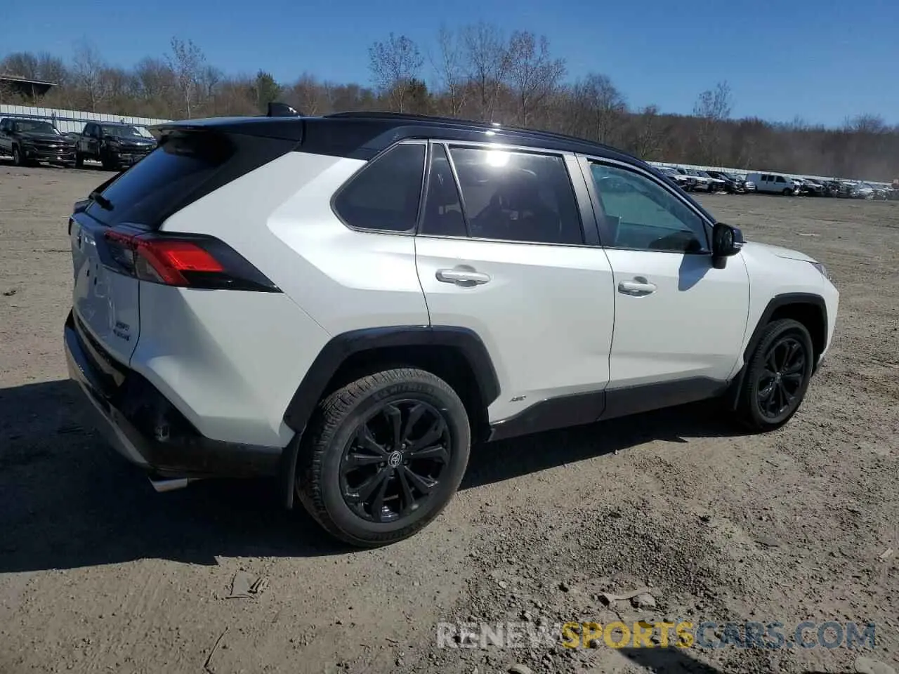 3 Photograph of a damaged car 4T3E6RFV5NU080667 TOYOTA RAV4 2022