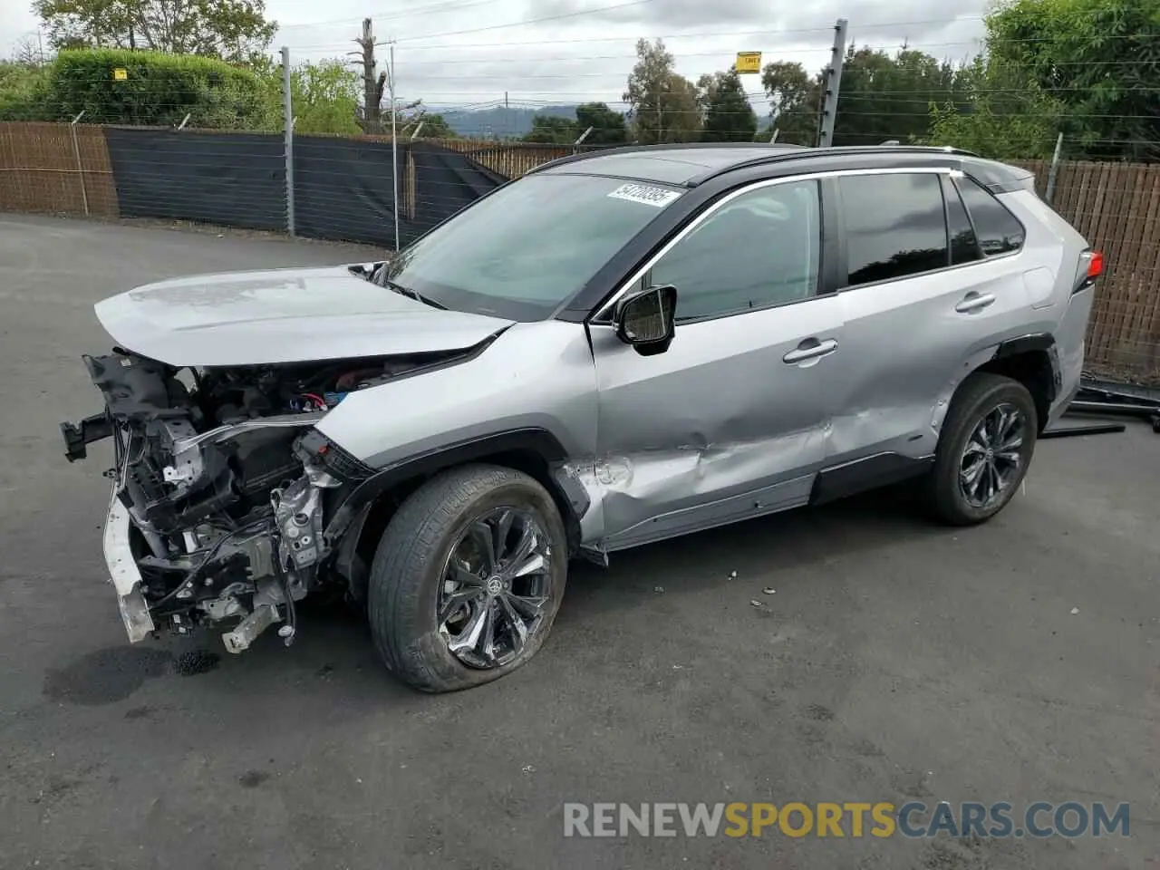 1 Photograph of a damaged car 4T3E6RFV6NU088390 TOYOTA RAV4 2022