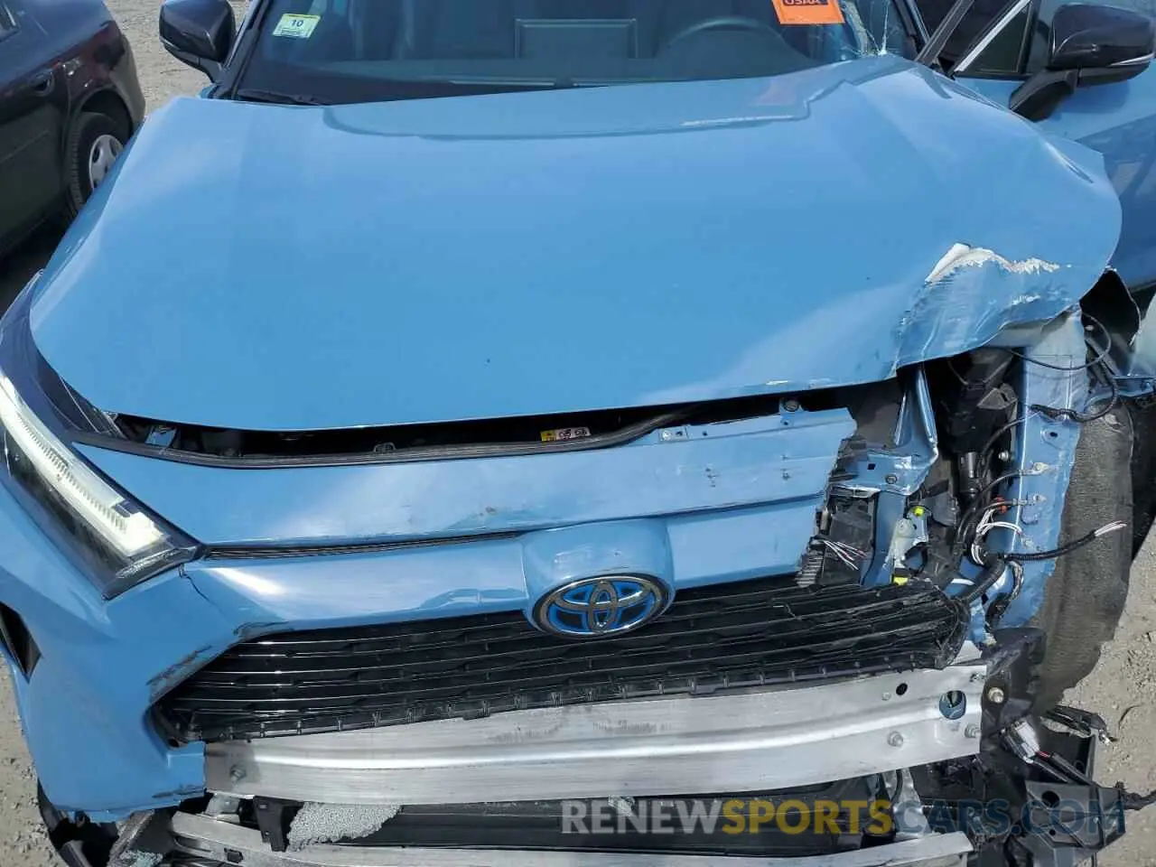 12 Photograph of a damaged car 4T3E6RFV7NU098703 TOYOTA RAV4 2022