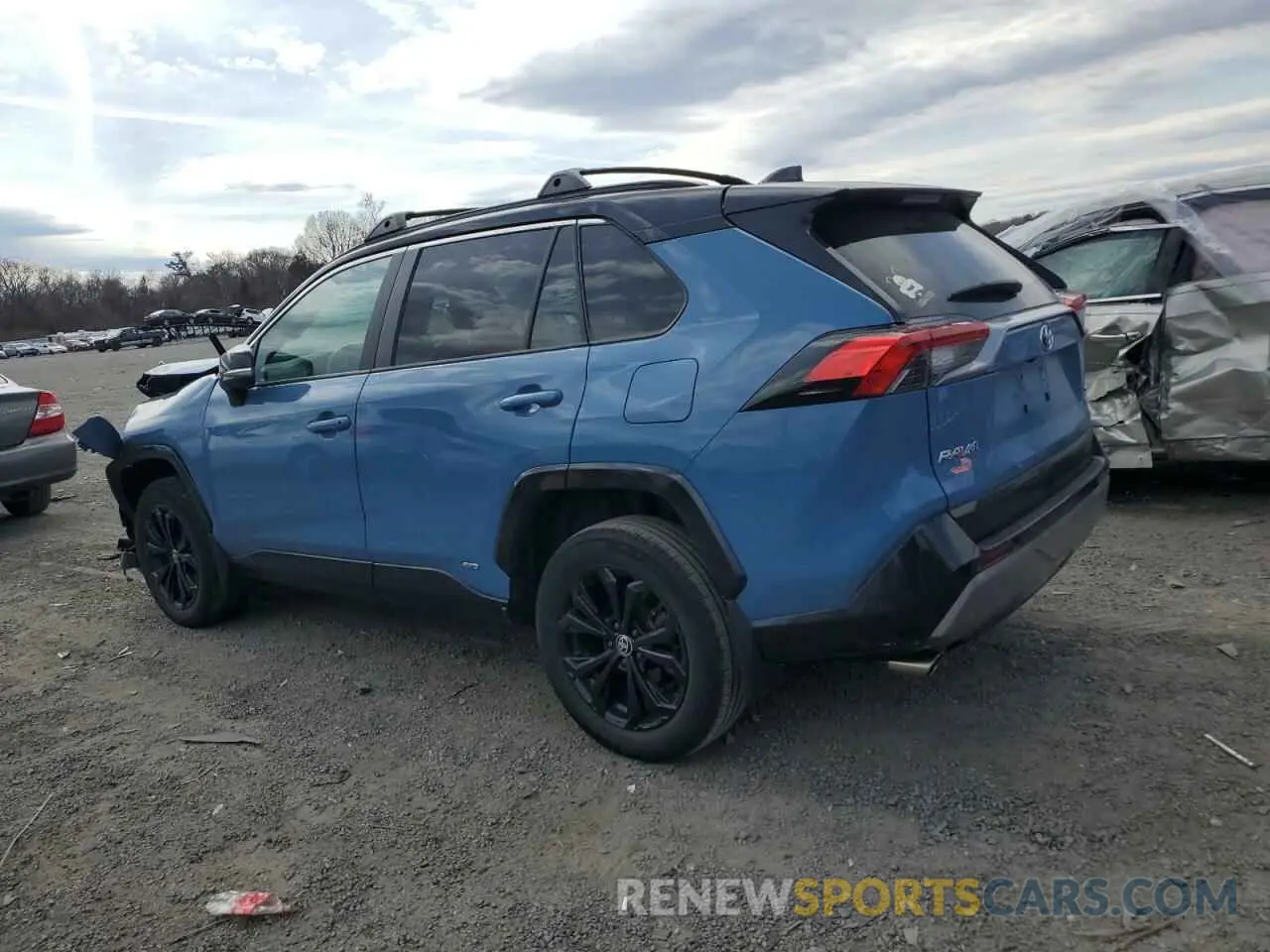 2 Photograph of a damaged car 4T3E6RFV7NU098703 TOYOTA RAV4 2022